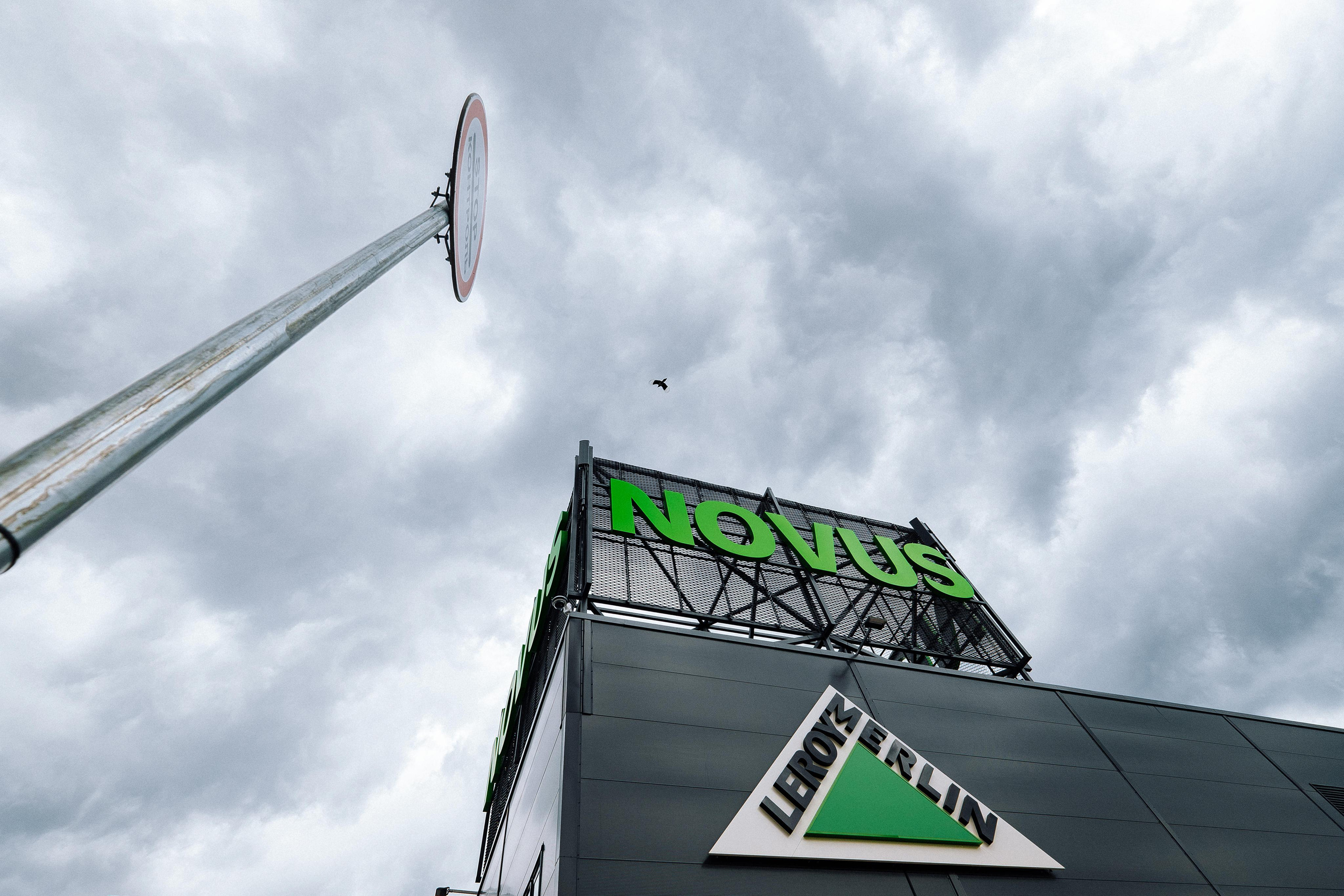 EXTERIER RETROVILLE. Ivan Skufinsky — wedding and family photographer in Vancouver