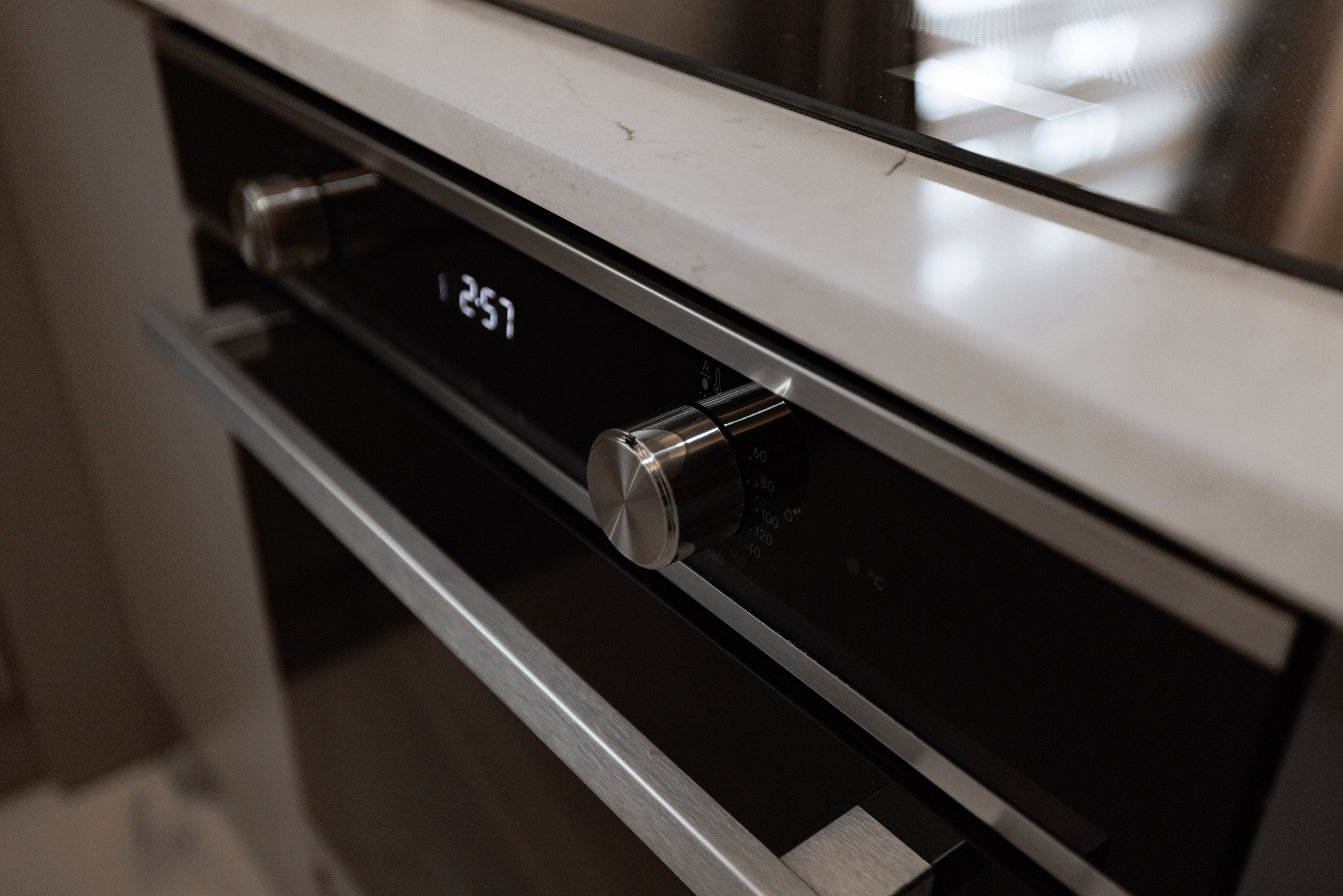 Real estate photographer in Vancouver Burnaby Richmond. Ivan Skufinsky — wedding and family photographer in Vancouver