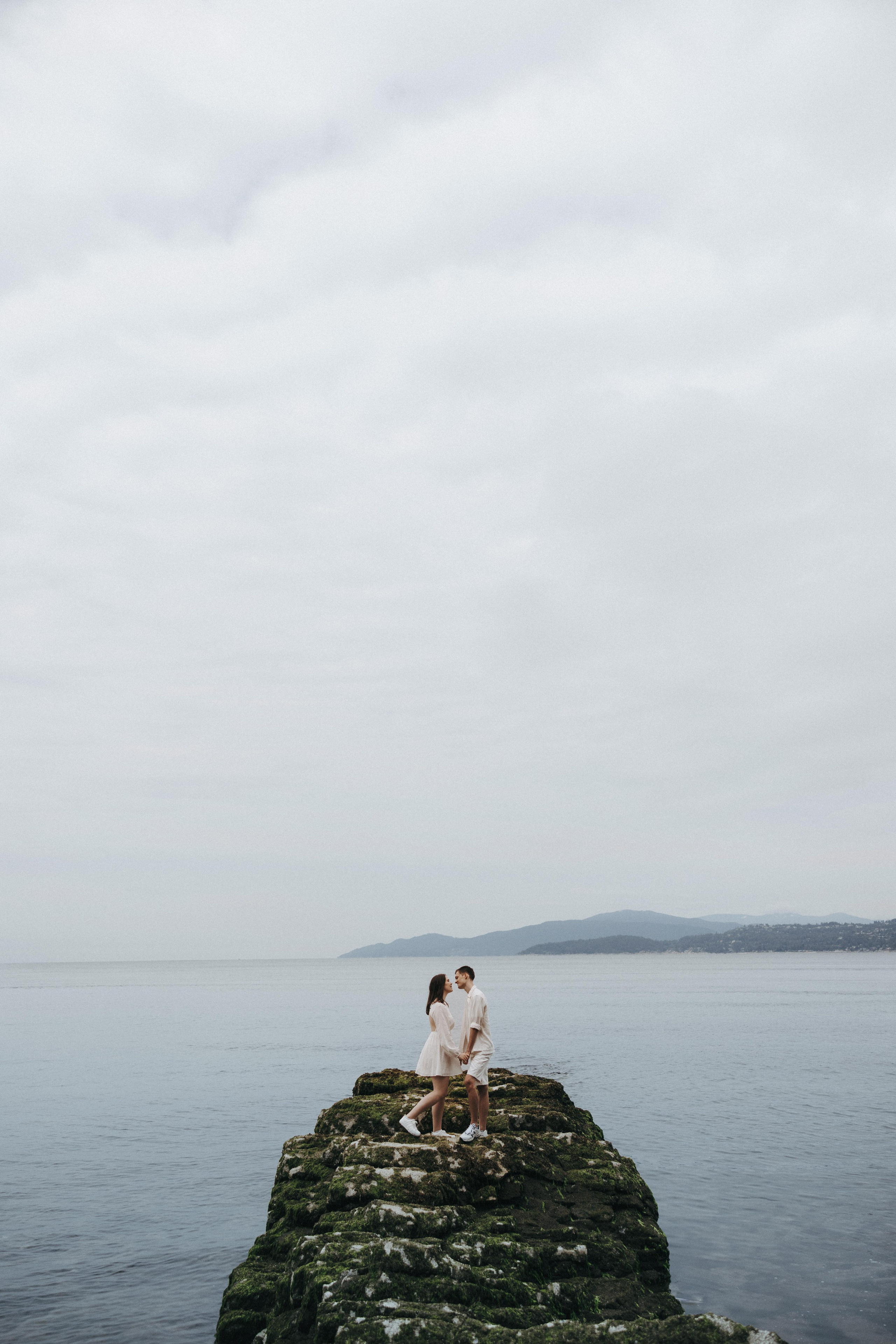 Vancouver love story. Ivan Skufinsky — wedding and family photographer in Vancouver