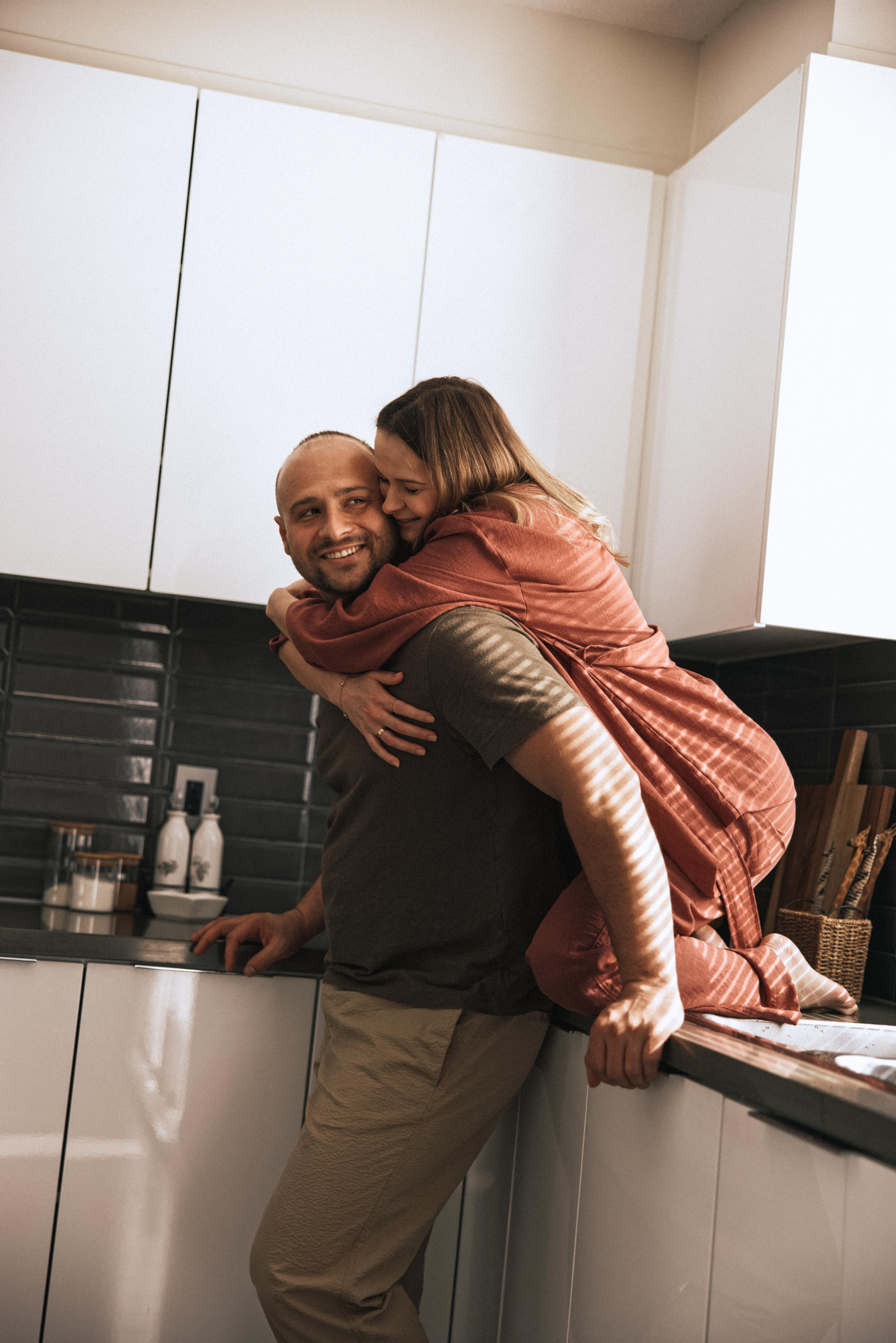 Pregnancy Home Story Vancouver. Ivan Skufinsky — wedding and family photographer in Vancouver