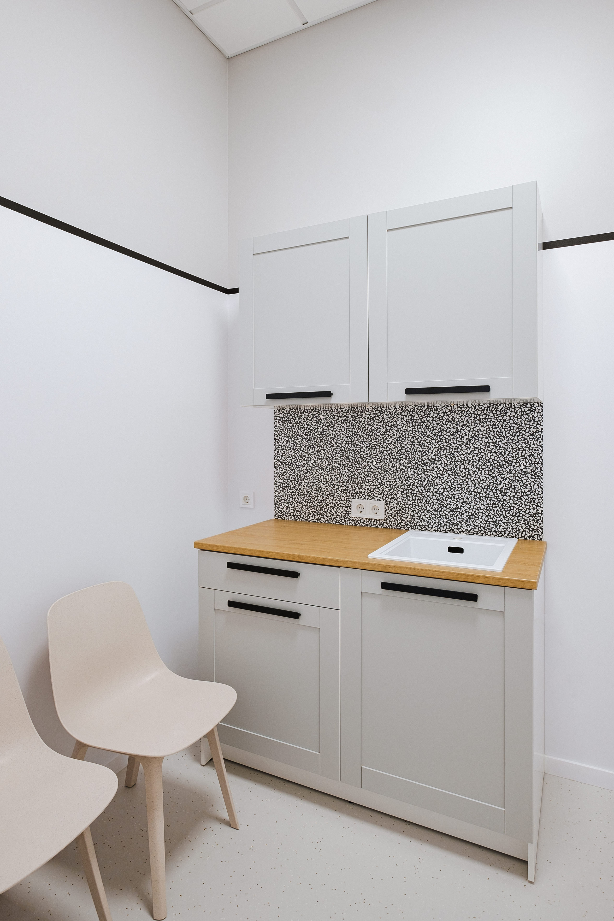 CLINIC CABIMED. Ivan Skufinsky — wedding and family photographer in Vancouver