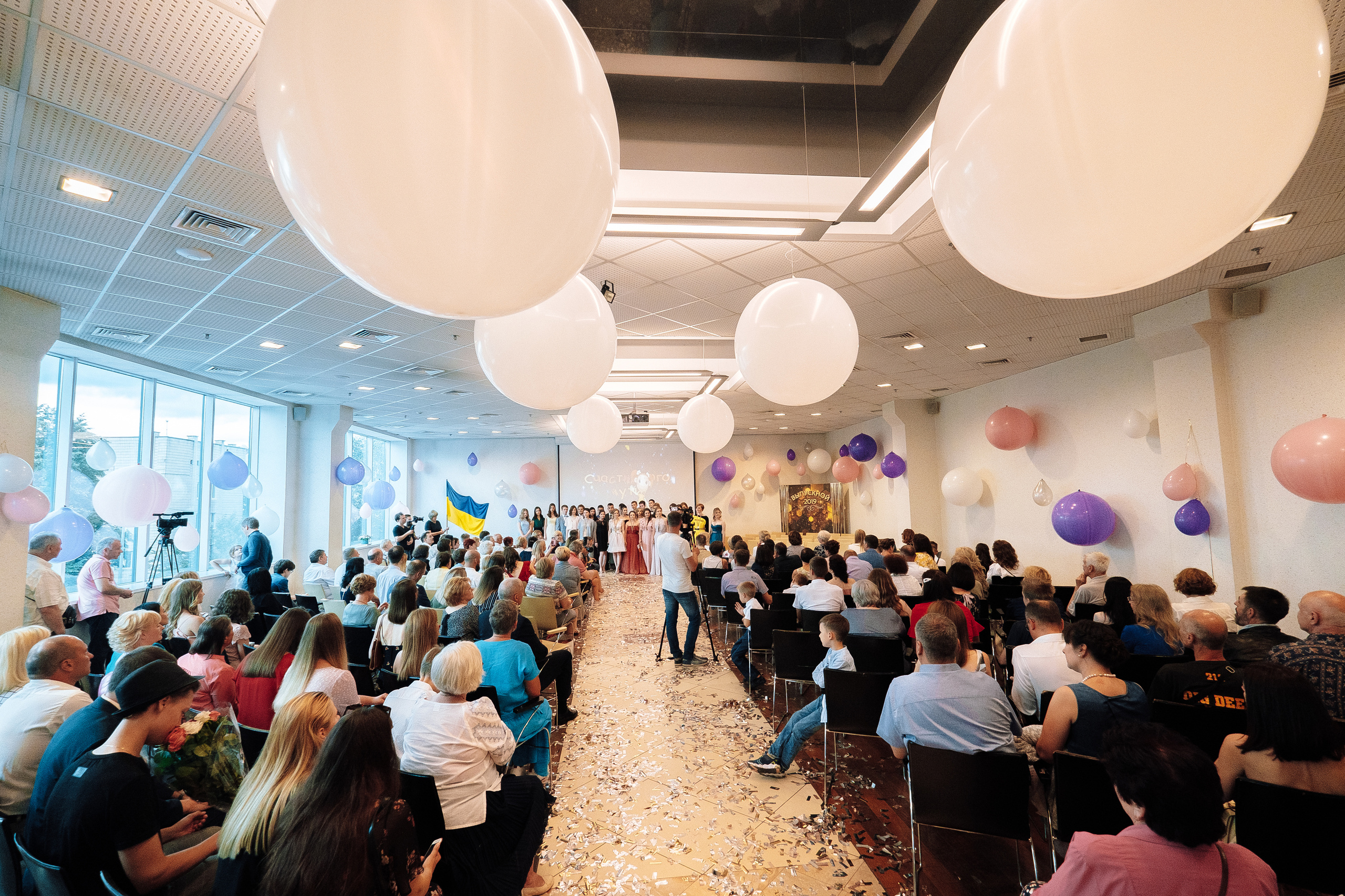 Выпускной 153 Гимназия. Ivan Skufinsky — wedding and family photographer in Vancouver