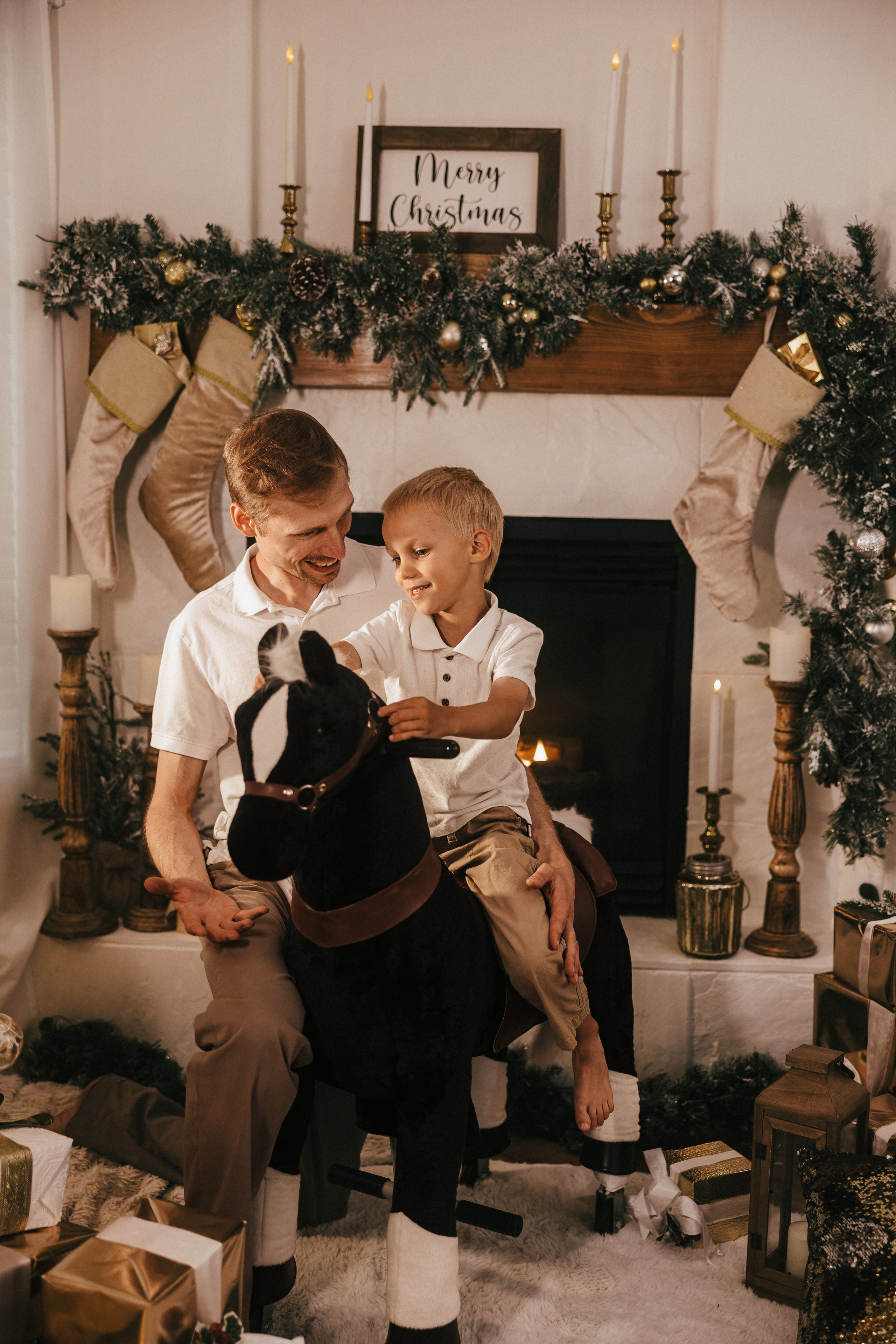 Christmas photo shoot 2025. Ivan Skufinsky — wedding and family photographer in Vancouver