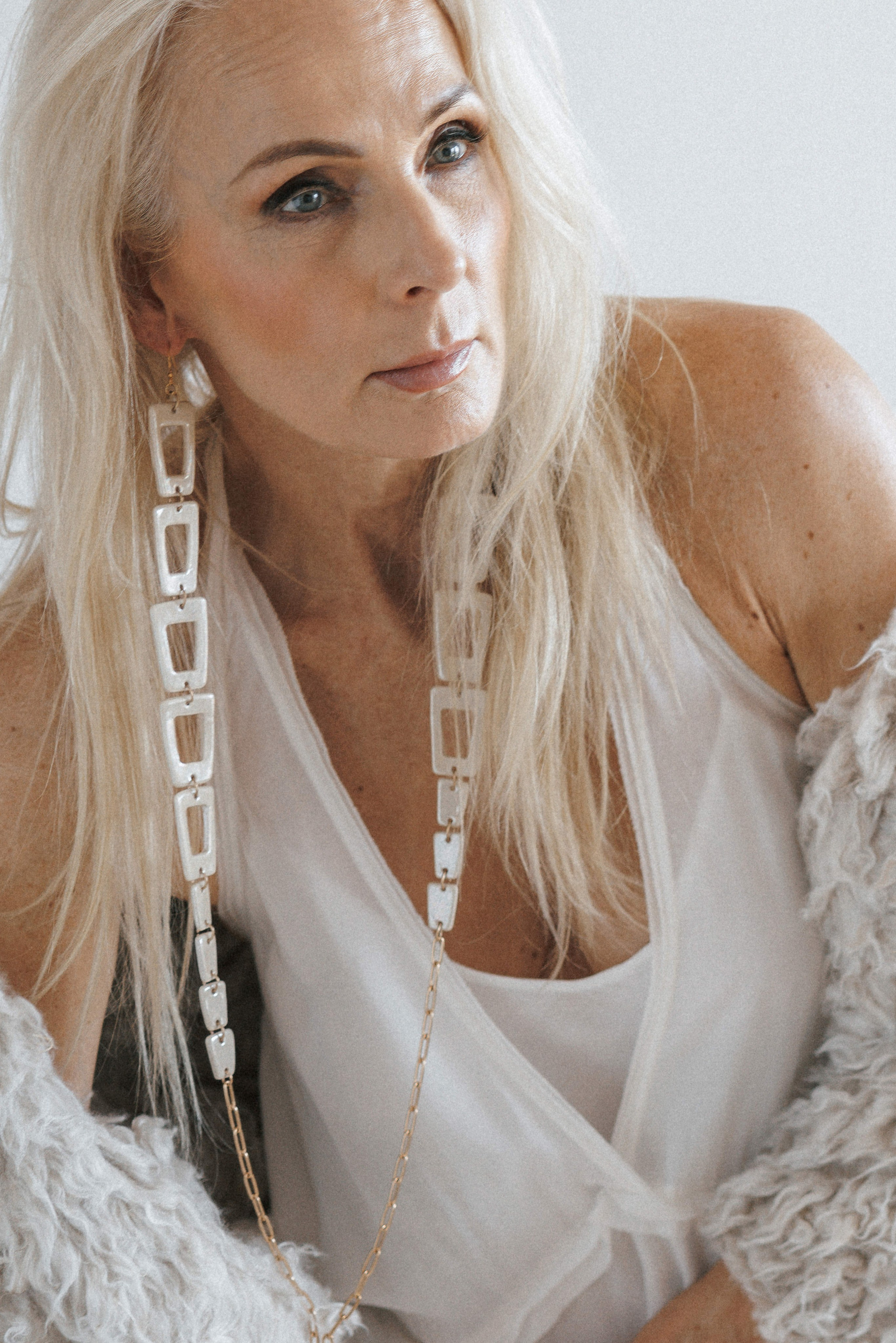 For the Briiskie Bobbins brand. Ivan Skufinsky — wedding and family photographer in Vancouver