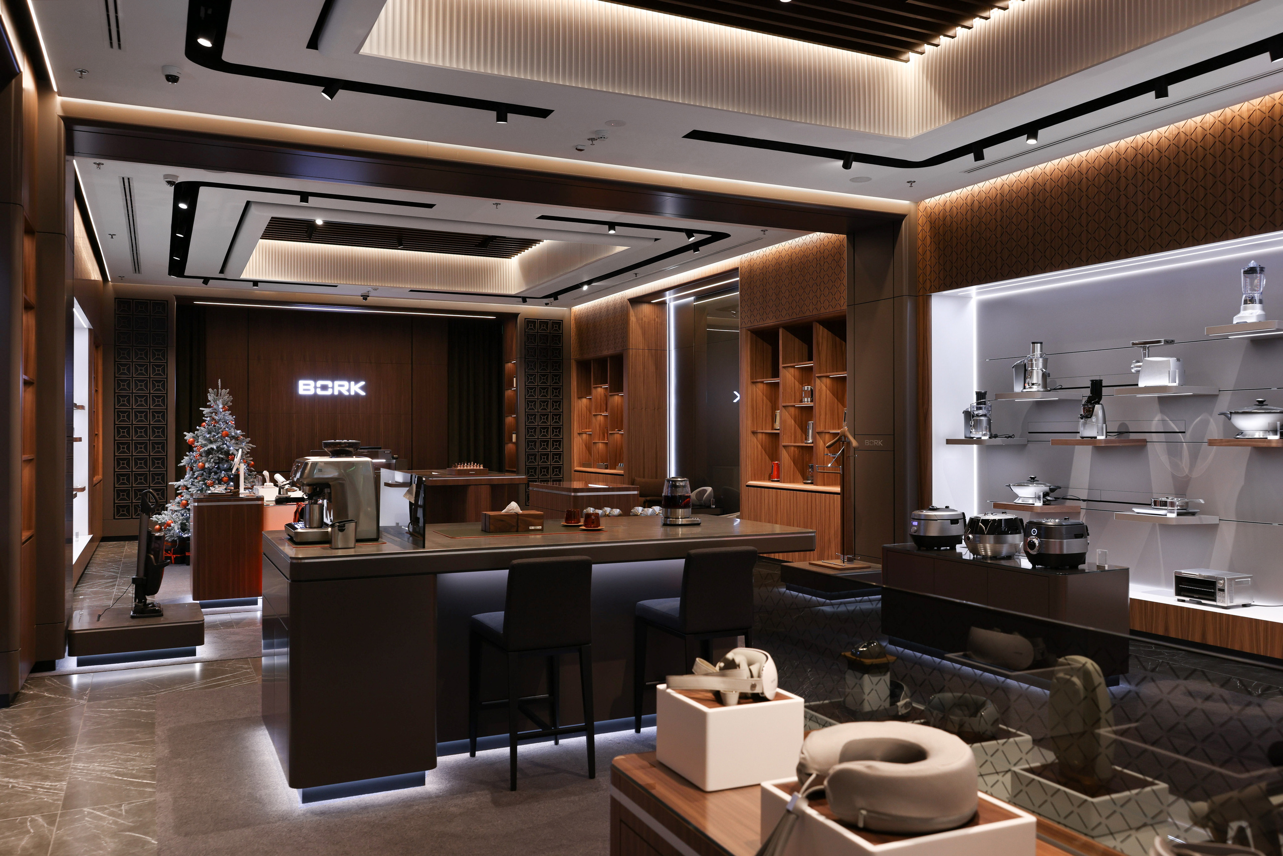 Интерьерный фотограф. Showroom Bork. Ivan Skufinsky — wedding and family photographer in Vancouver