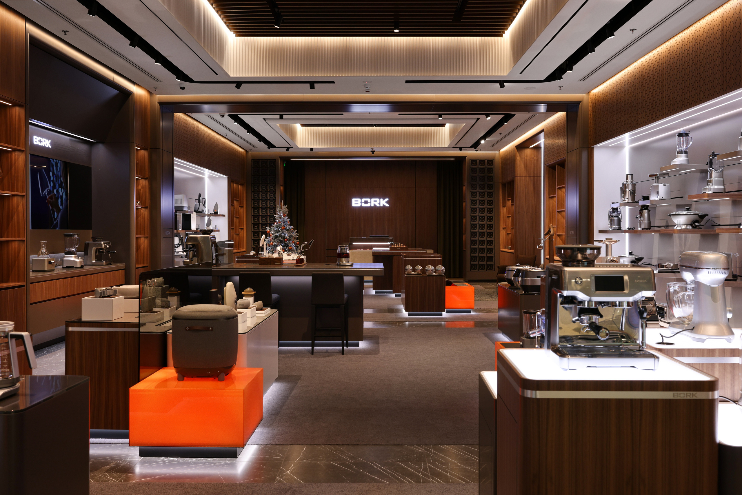 Интерьерный фотограф. Showroom Bork. Ivan Skufinsky — wedding and family photographer in Vancouver