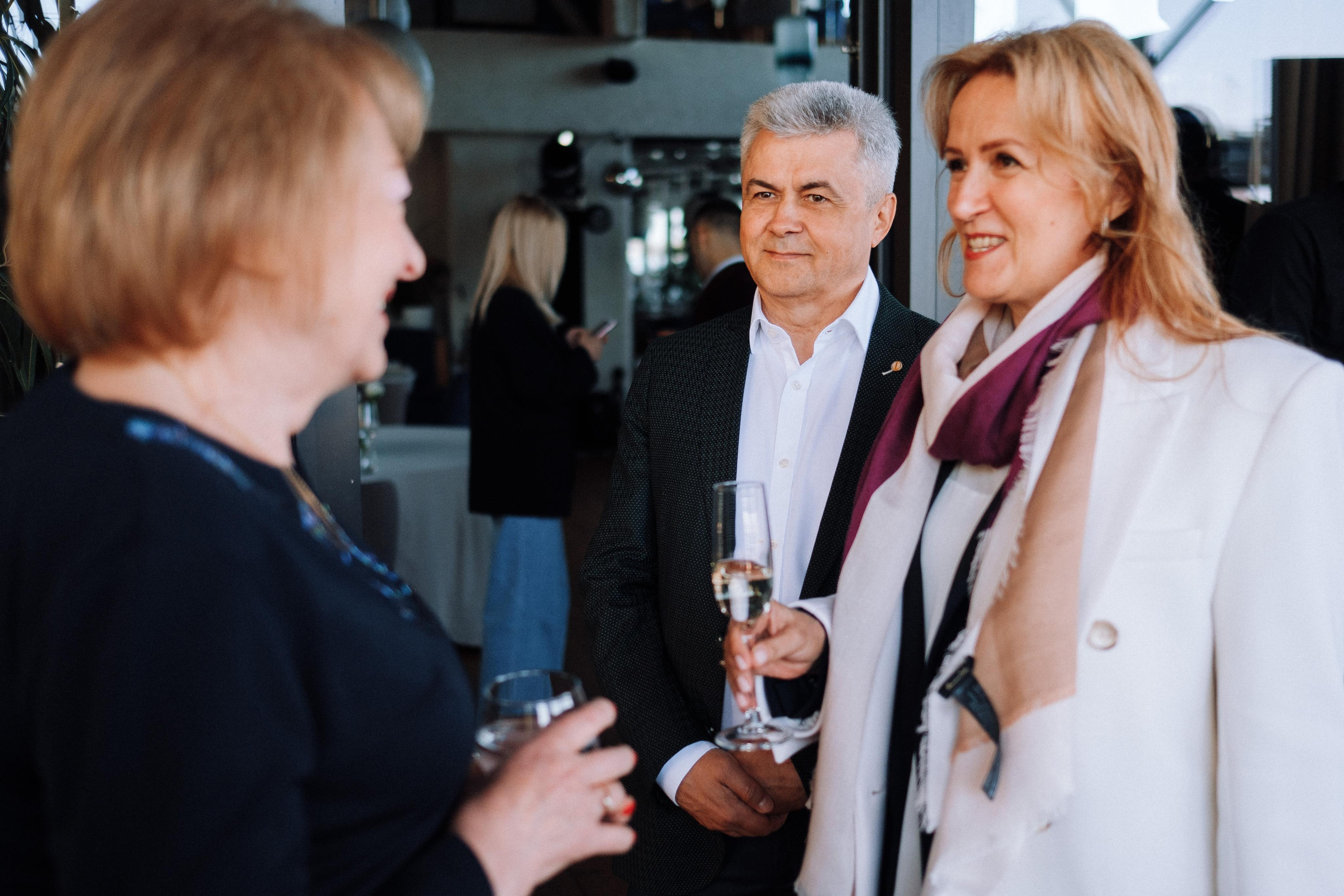 Wedding photographer in Vancouver BC. Весільний фотограф у Ванкувер. Ivan Skufinsky — wedding and family photographer in Vancouver