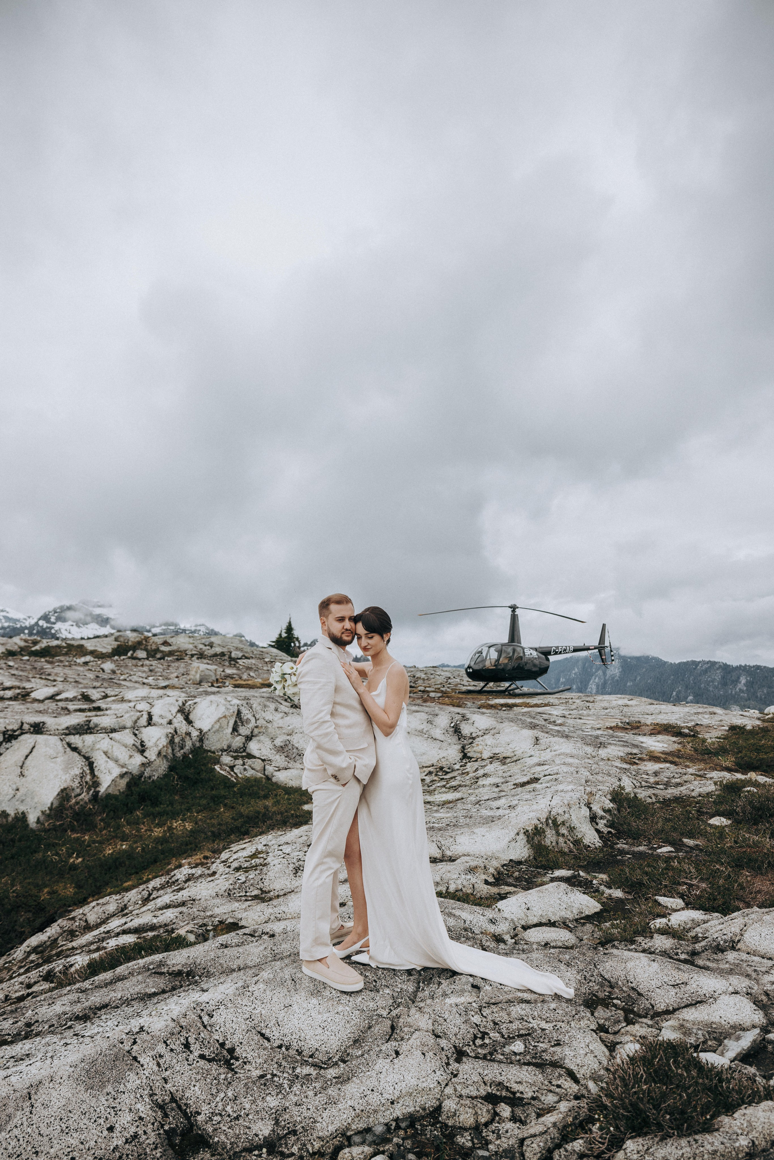 Sky-High Love: Stunning Vancouver Mountain Wedding Shoot by Helicopter. Ivan Skufinsky — wedding and family photographer in Vancouver