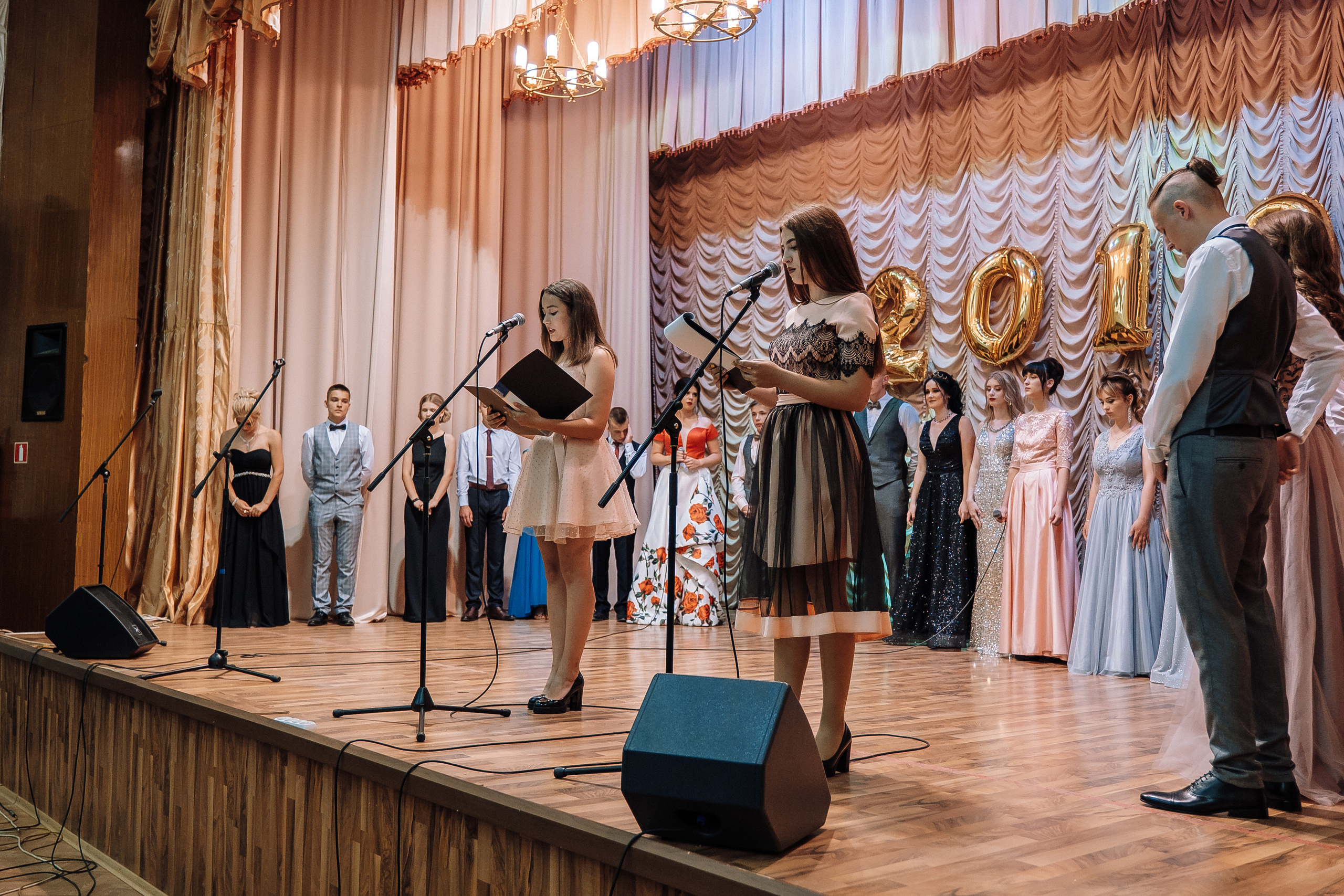 Выпускной школа номер 3. Хмельник. Ivan Skufinsky — wedding and family photographer in Vancouver