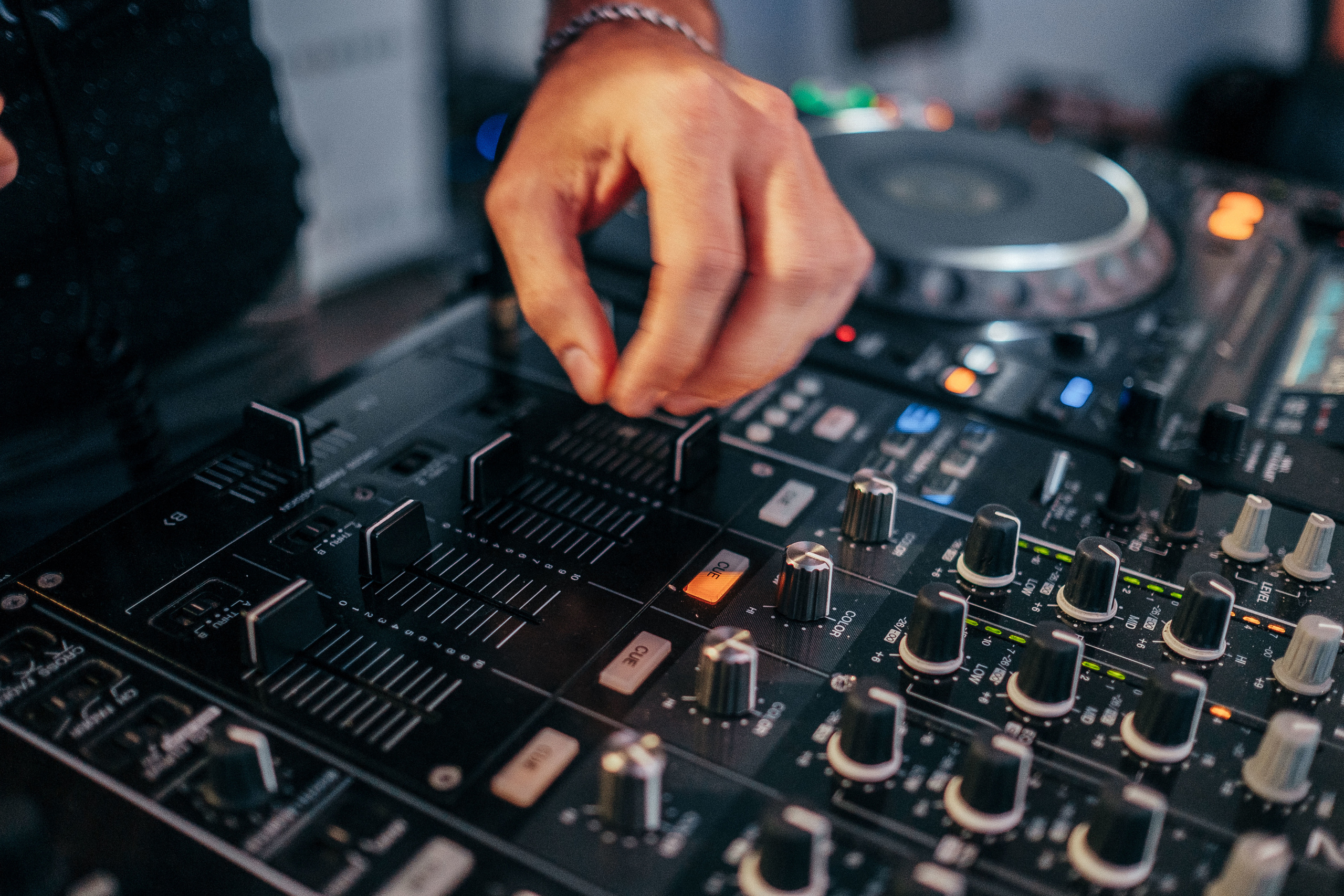 Event photographer in Vancouver BC. Ivan Skufinsky — wedding and family photographer in Vancouver