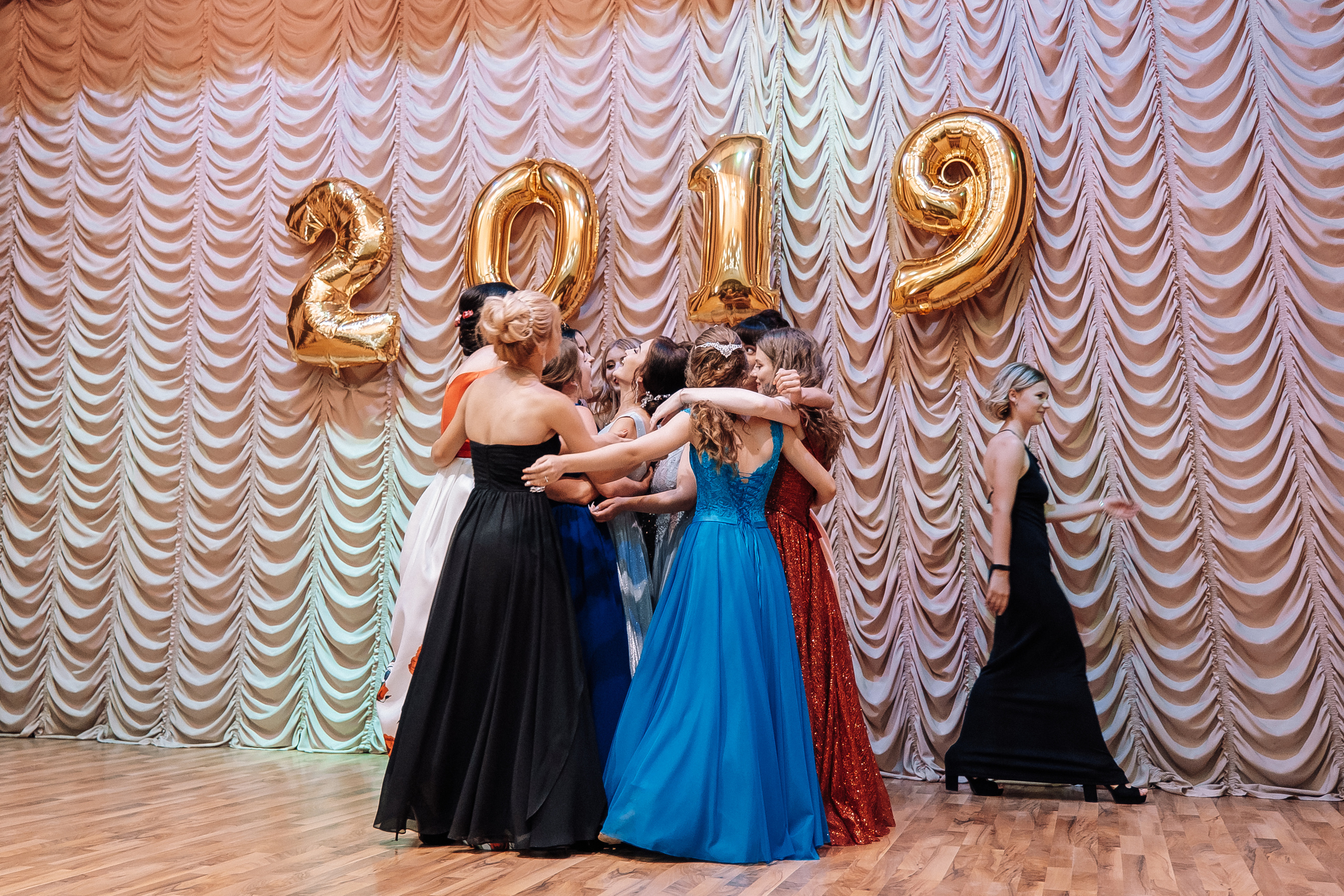 Выпускной школа номер 3. Хмельник. Ivan Skufinsky — wedding and family photographer in Vancouver