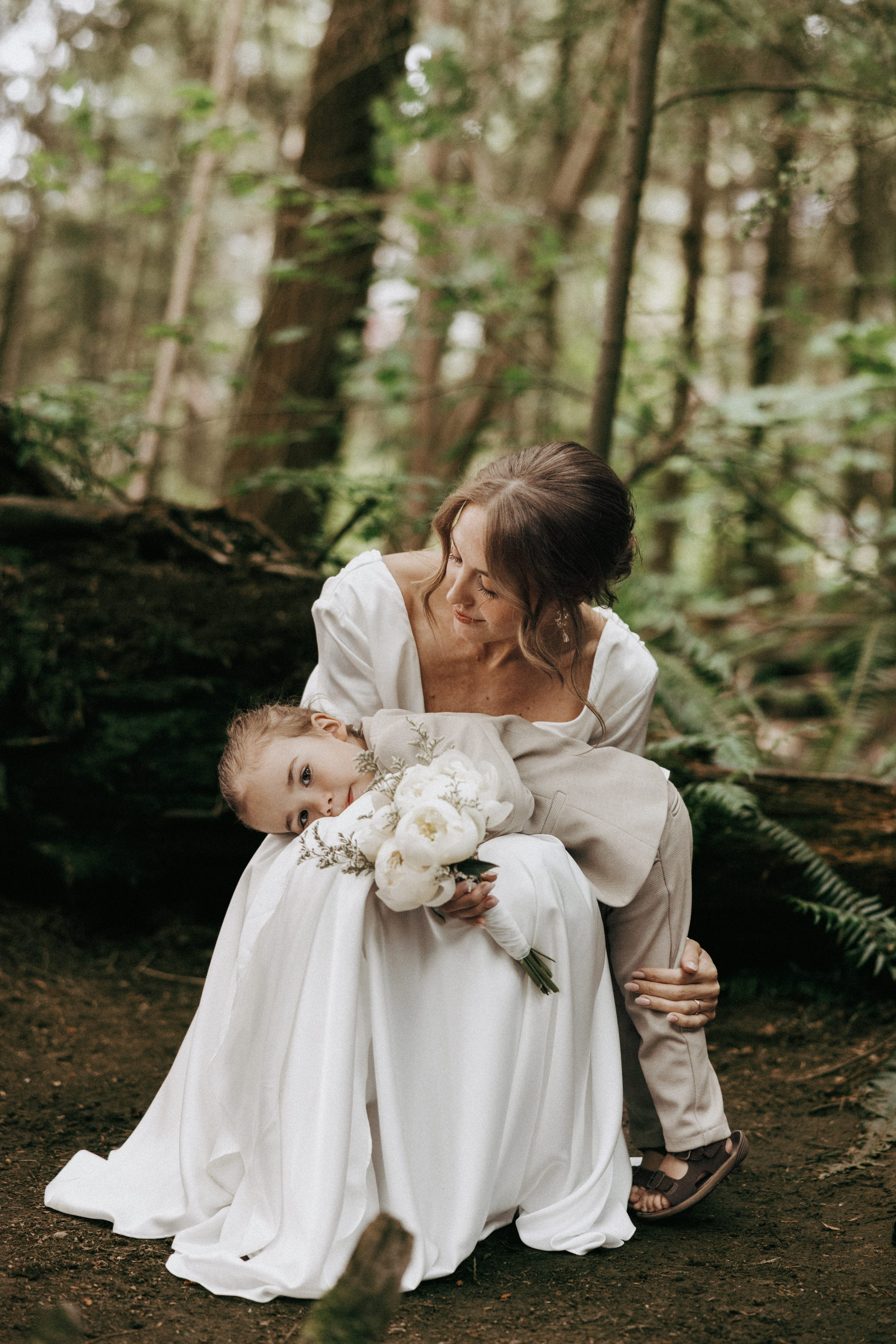 Michael & Caitlyn. Ivan Skufinsky — wedding and family photographer in Vancouver