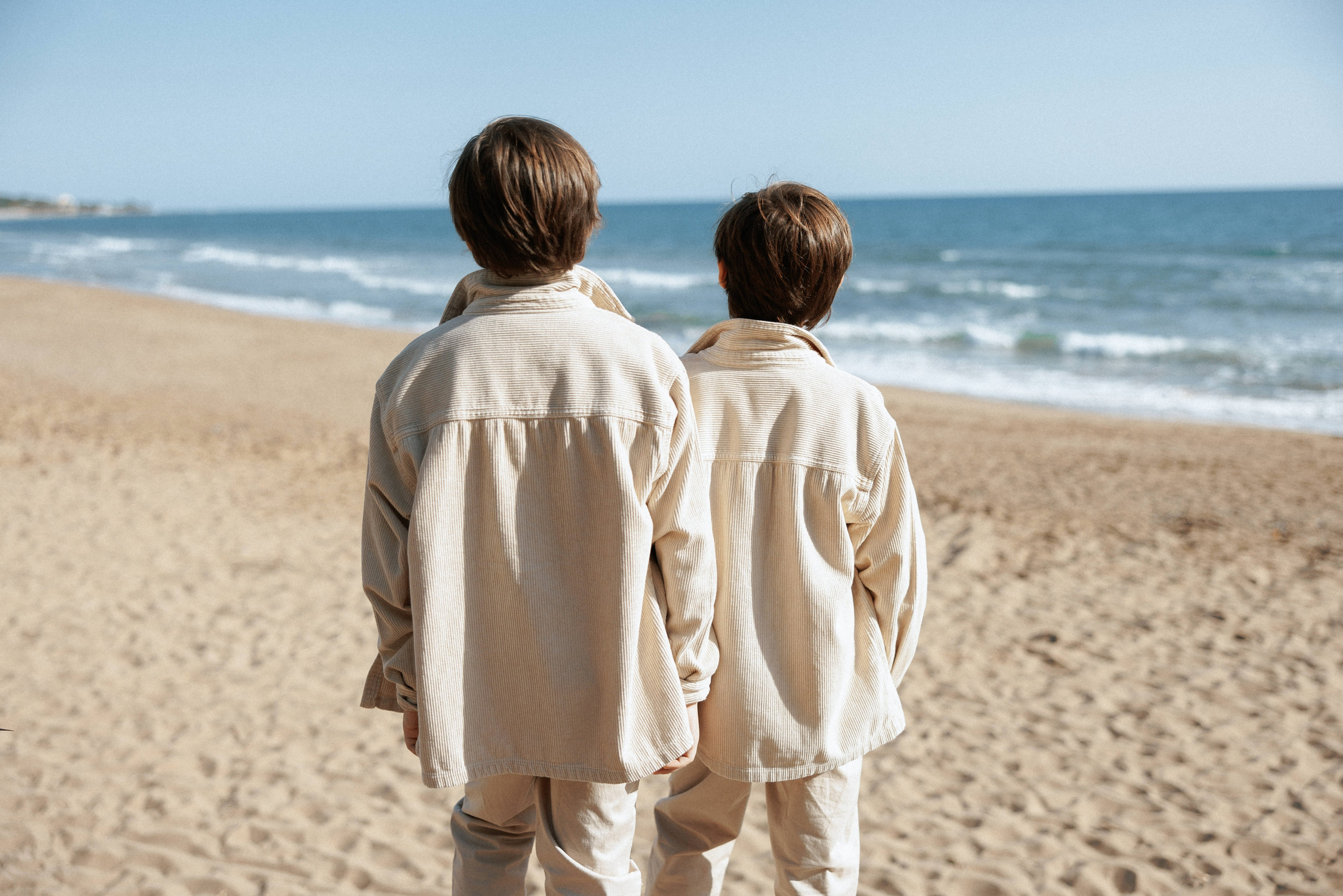 Family photo session on the beach in Vancouver BC Сanada. Twins. Ivan Skufinsky — wedding and family photographer in Vancouver