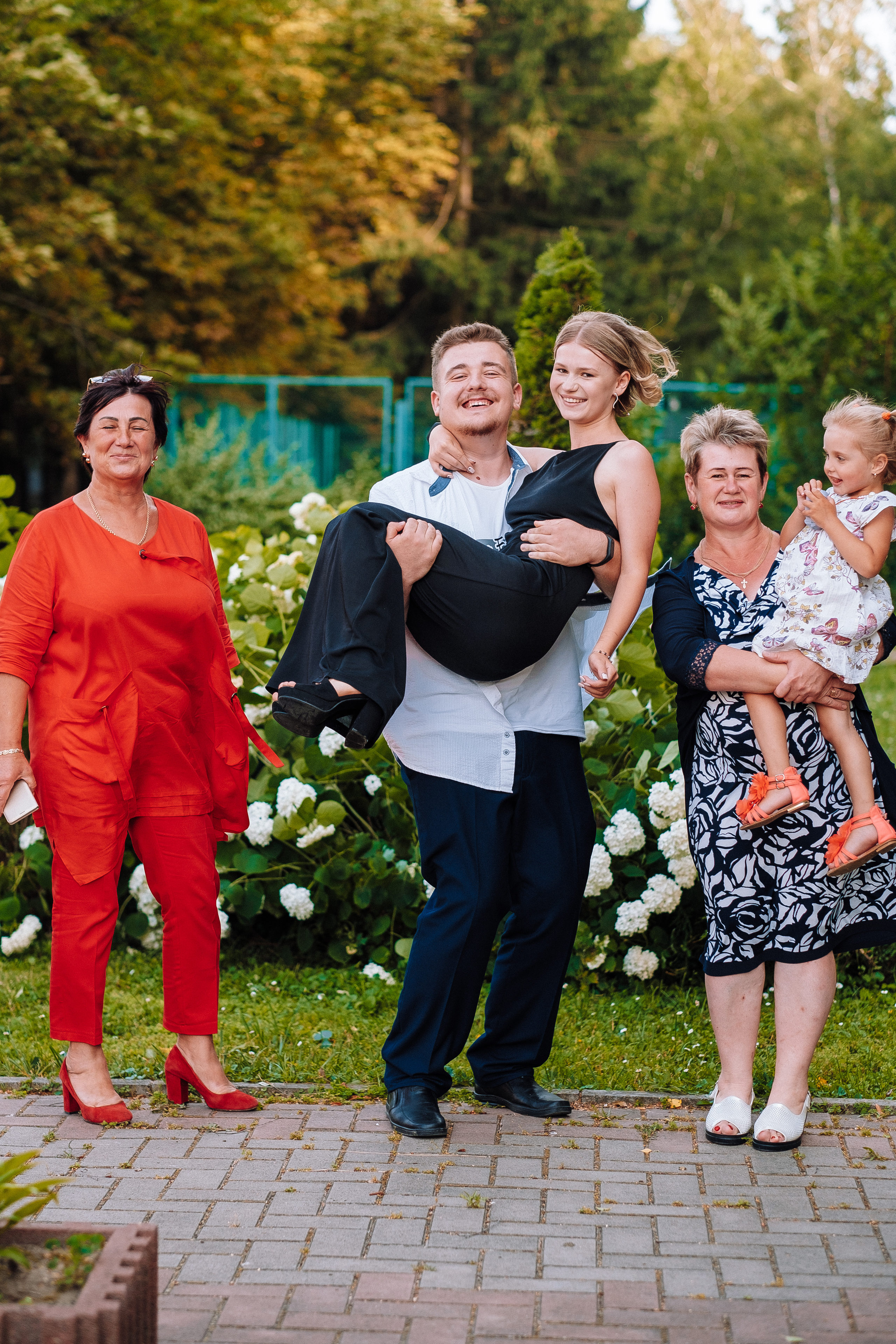 Выпускной школа номер 3. Хмельник. Ivan Skufinsky — wedding and family photographer in Vancouver