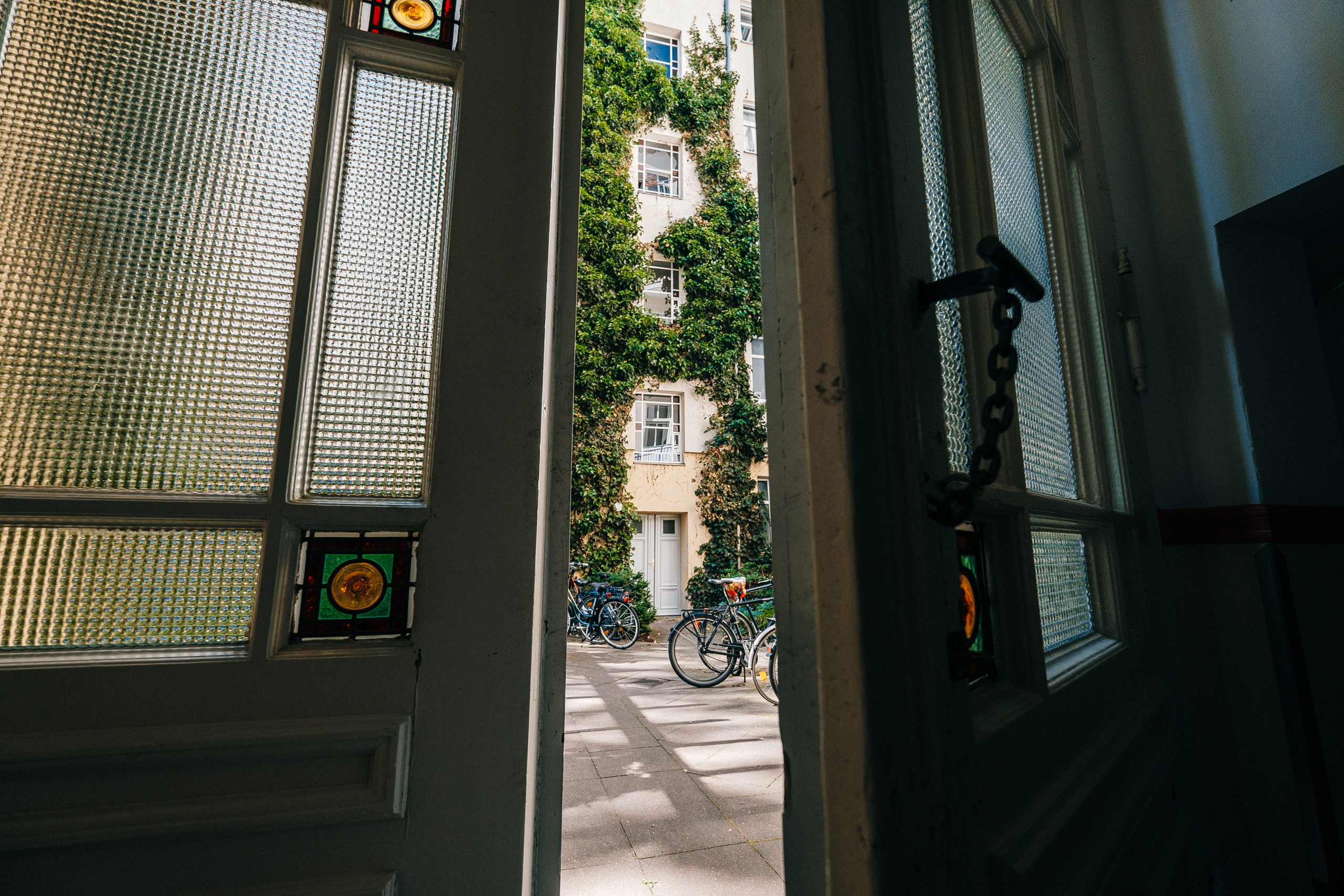 BERLIN Wedding Story. Ivan Skufinsky — wedding and family photographer in Vancouver