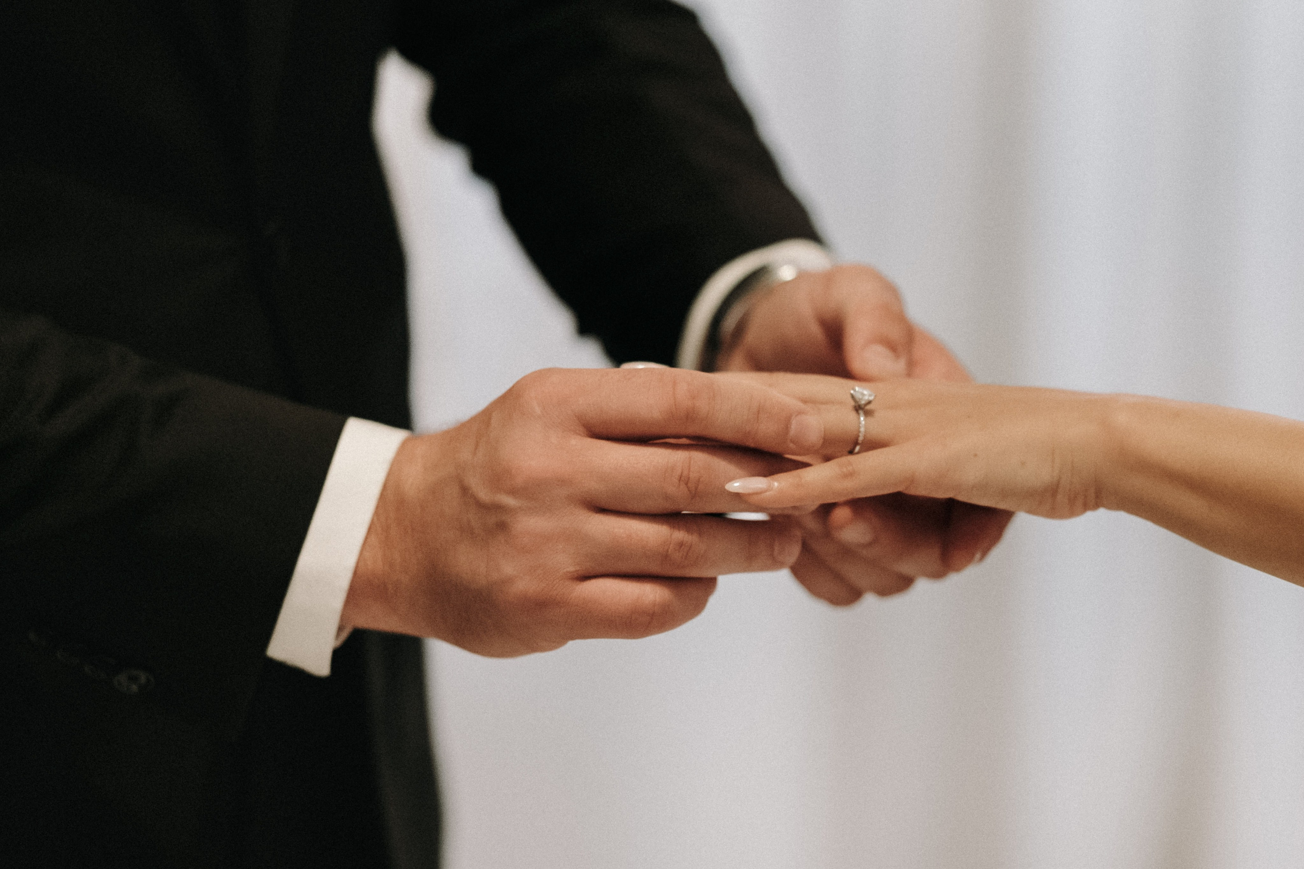 WeddingStory in Vancouver Club. Ivan Skufinsky — wedding and family photographer in Vancouver