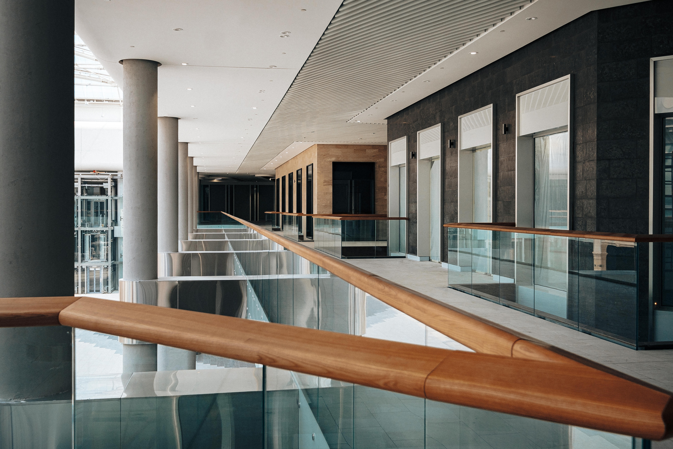 INTERIOR RETROVILLE. Ivan Skufinsky — wedding and family photographer in Vancouver