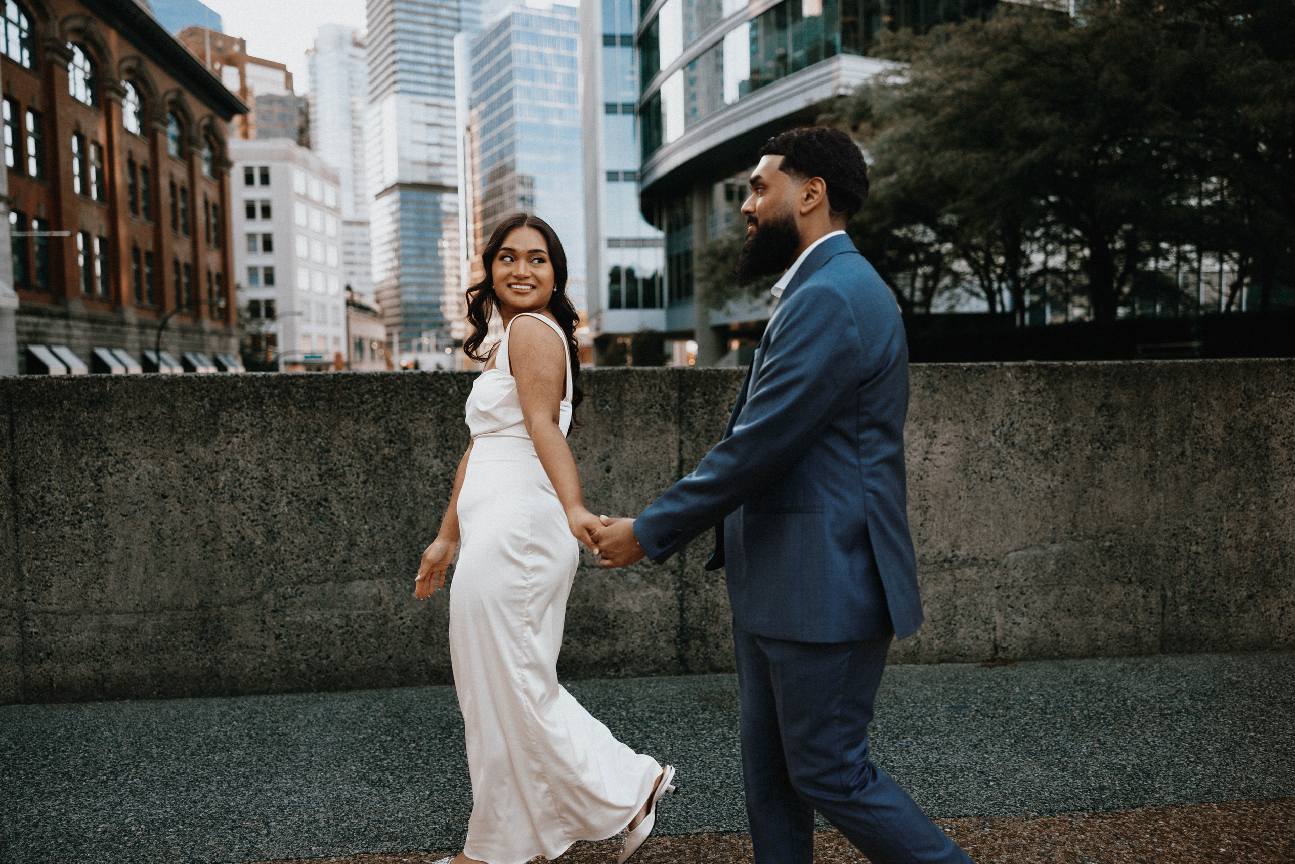 Engagement photographer vancouver. Ivan Skufinsky — wedding and family photographer in Vancouver