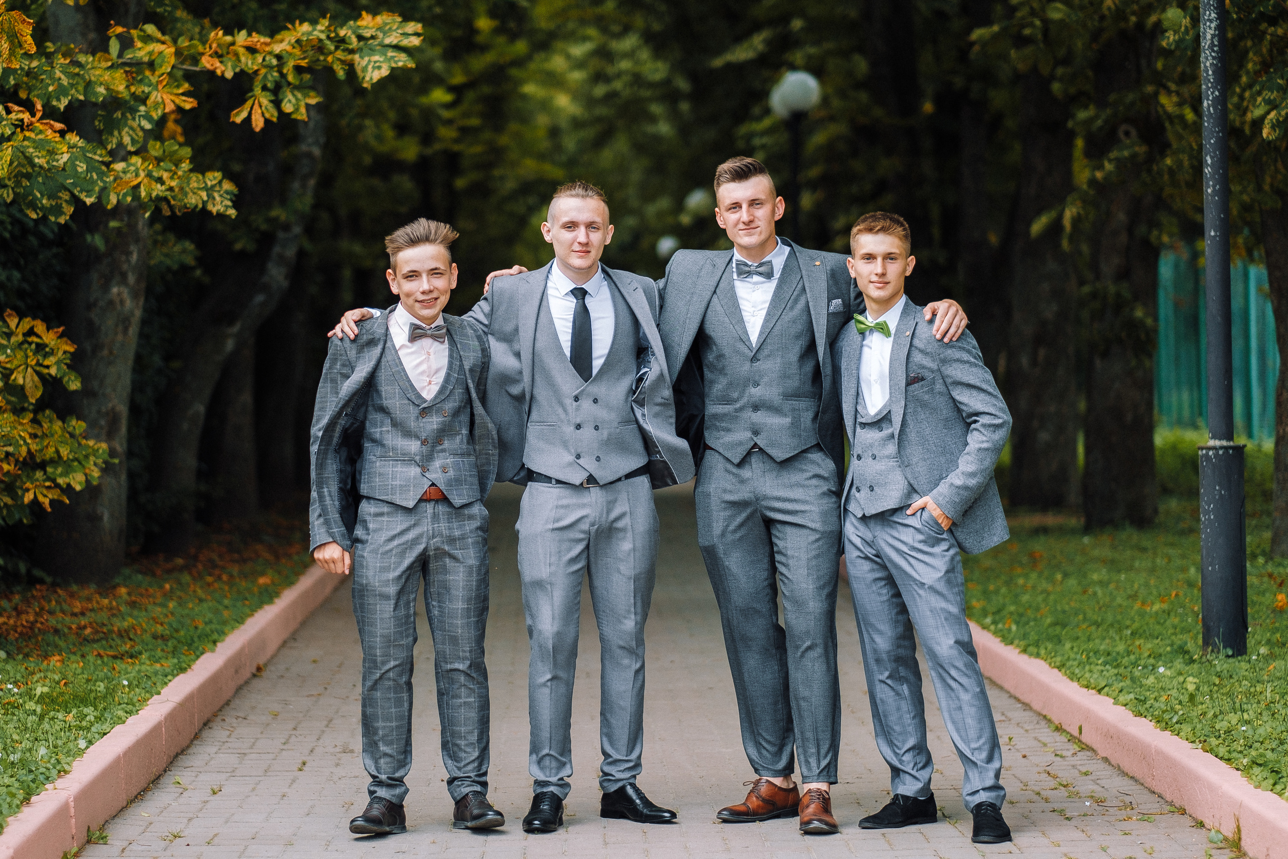 Выпускной школа номер 3. Хмельник. Ivan Skufinsky — wedding and family photographer in Vancouver