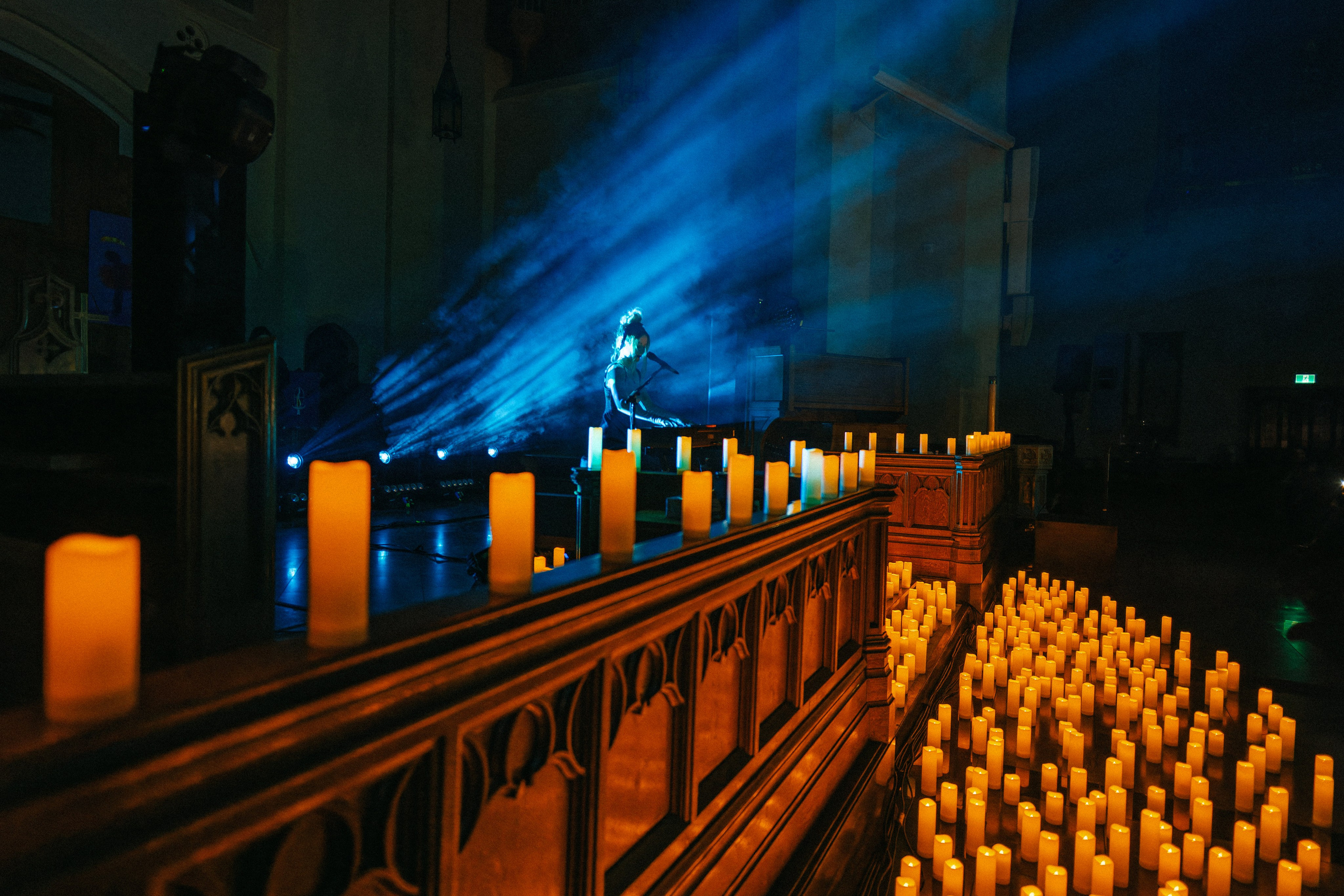 Live concert photography from Vivienne Mort in Vancouver 2025. Ivan Skufinsky — wedding and family photographer in Vancouver