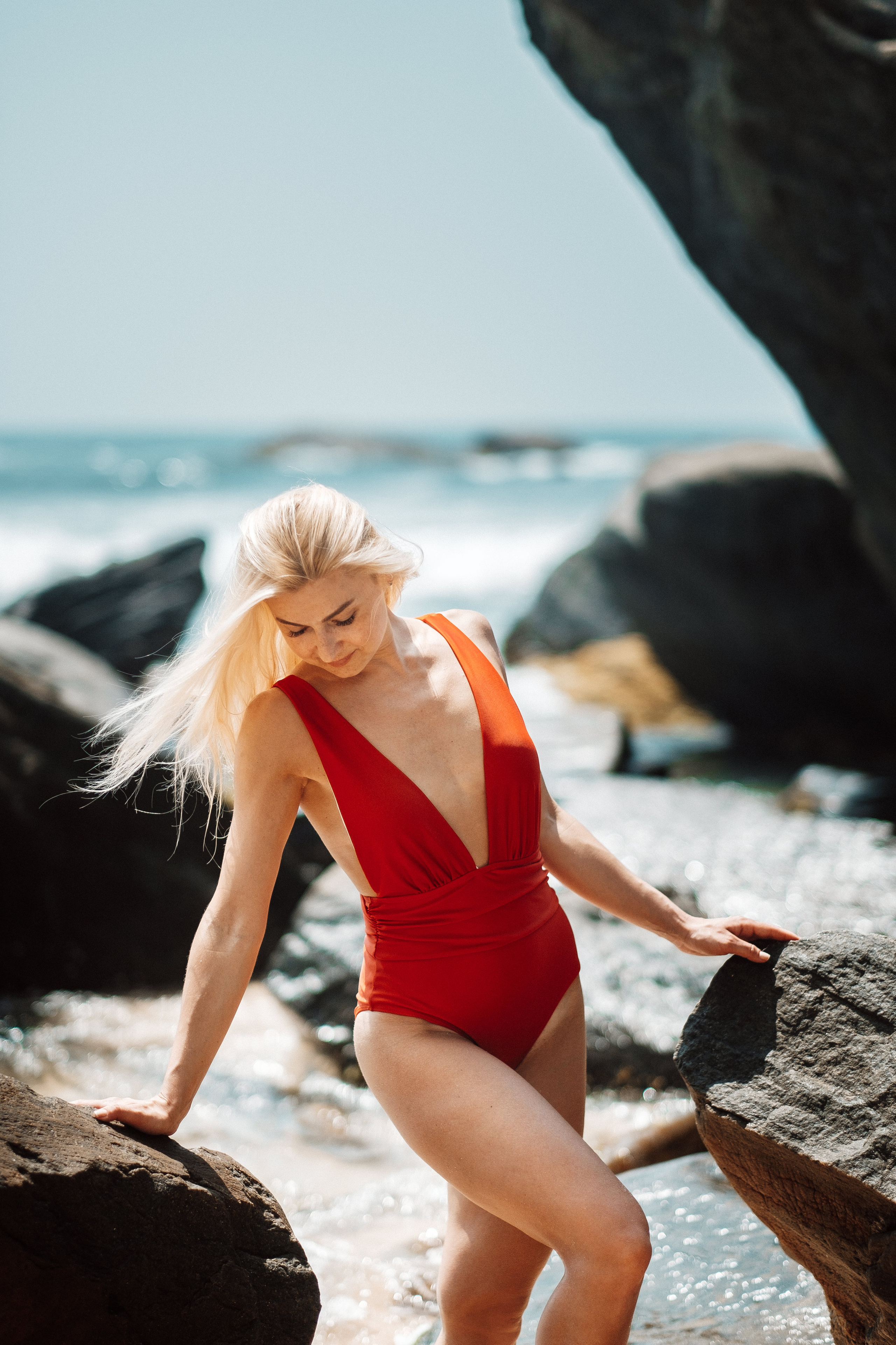 Julia Katya Dalavella beach. Ivan Skufinsky — wedding and family photographer in Vancouver