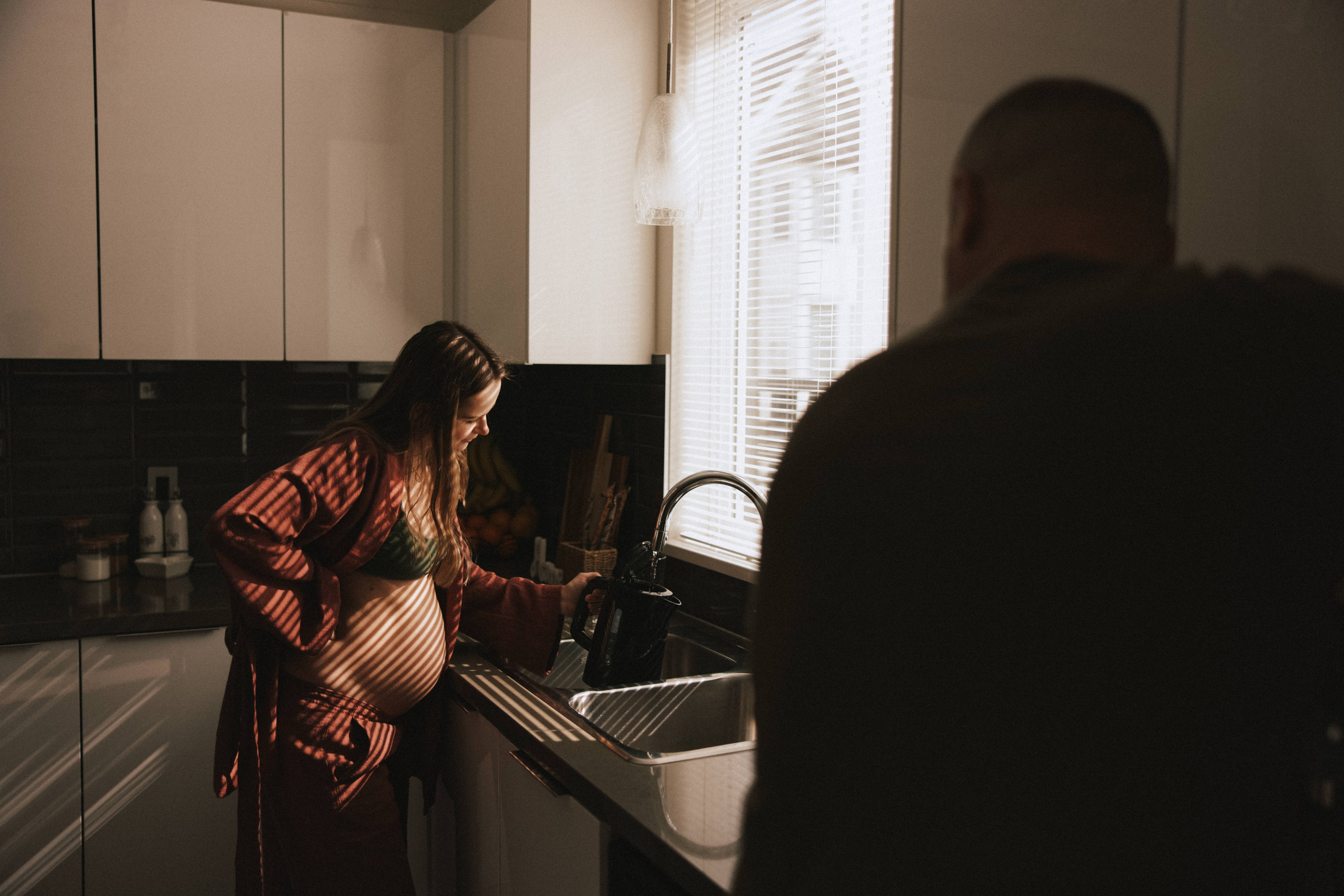 Pregnancy Home Story Vancouver. Ivan Skufinsky — wedding and family photographer in Vancouver