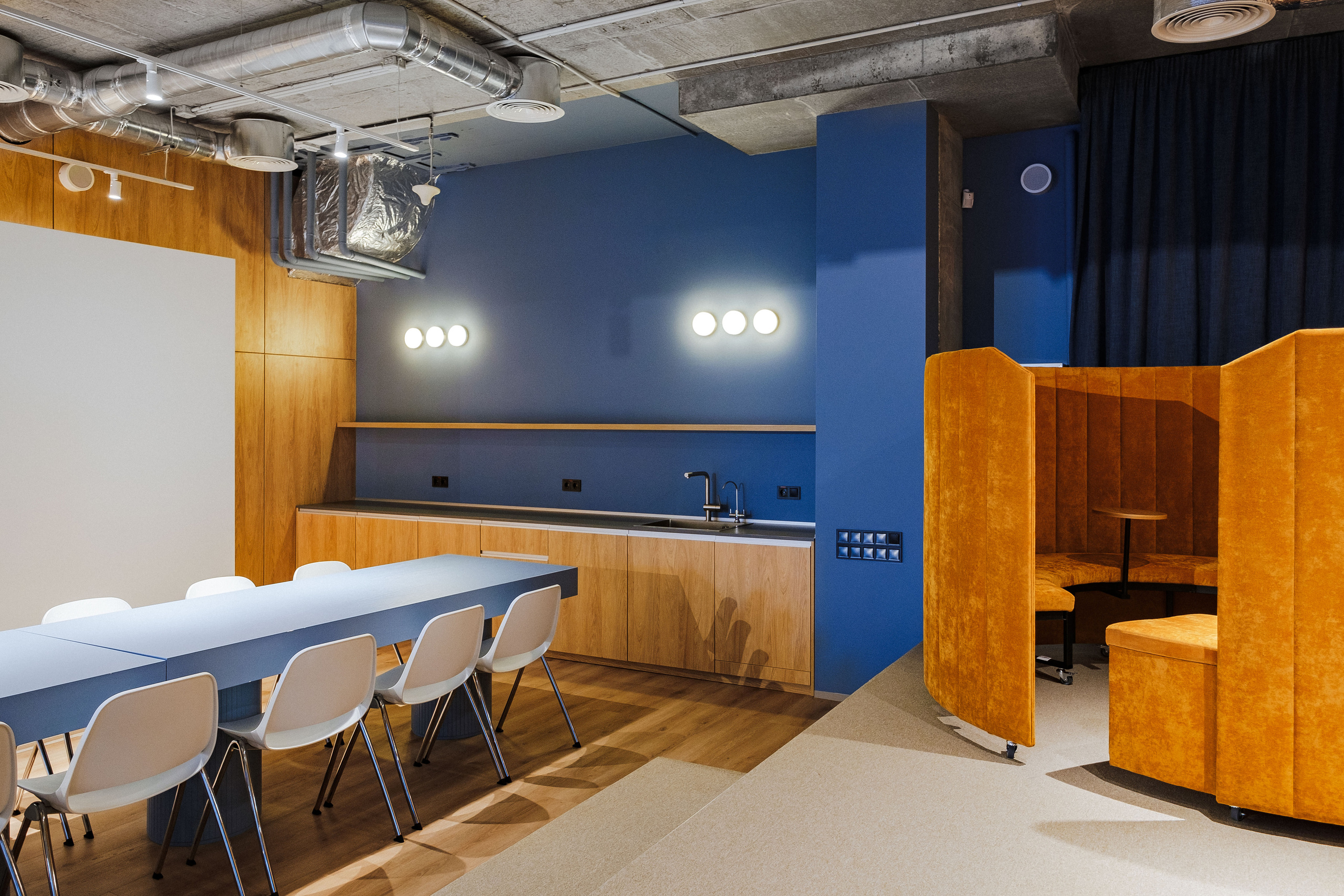 UNIT SYTI B10. Ivan Skufinsky — wedding and family photographer in Vancouver