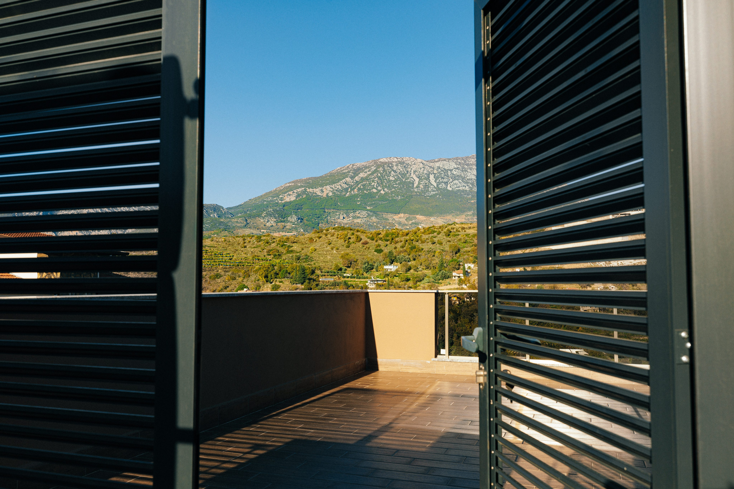 Real estate photographer in Vancouver Burnaby Richmond. Ivan Skufinsky — wedding and family photographer in Vancouver