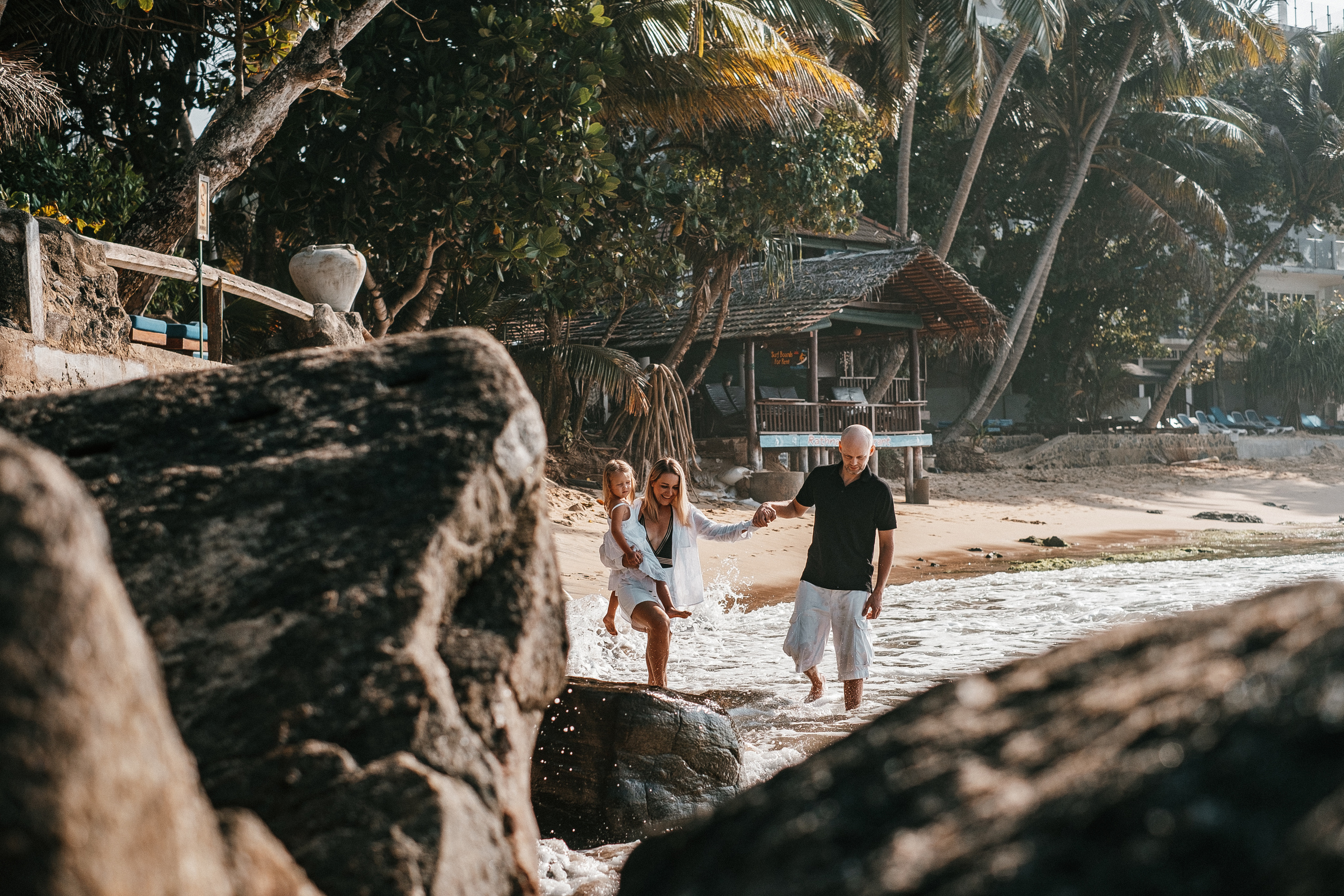 Sasha+Sasha+Liza Unavatuna. Ivan Skufinsky — wedding and family photographer in Vancouver