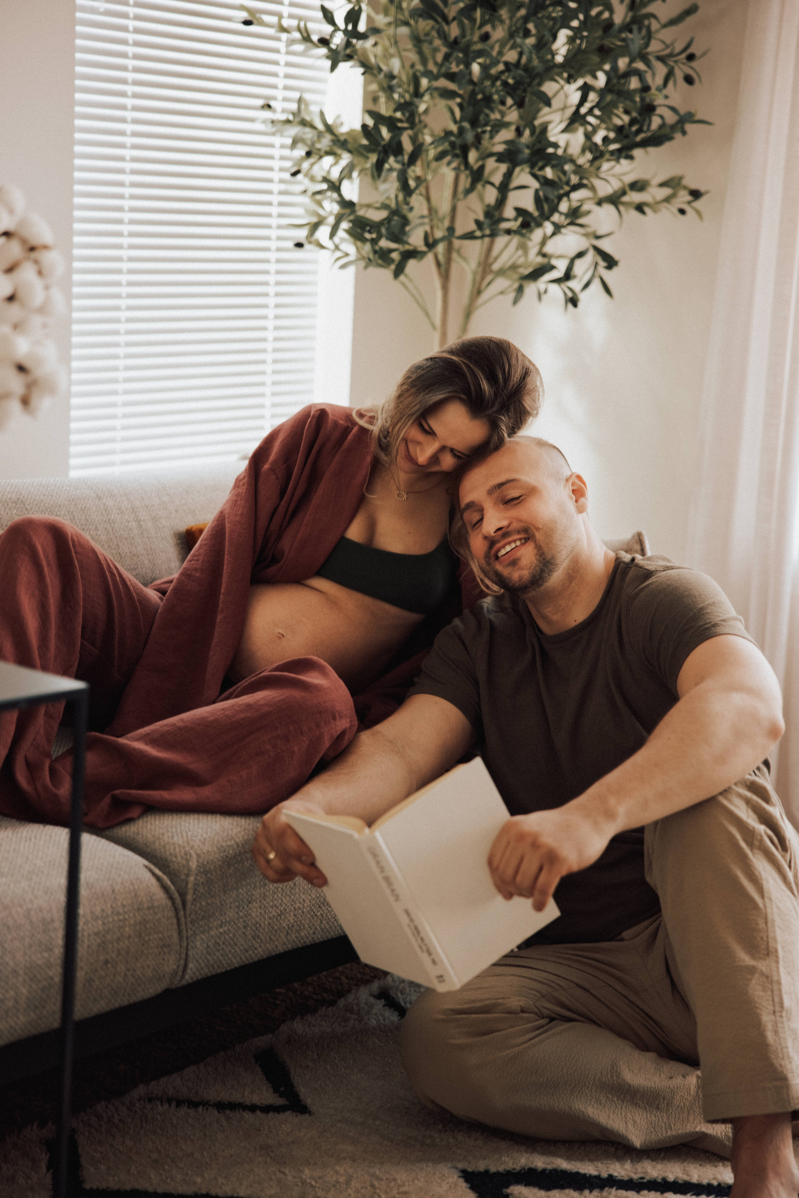 Pregnancy Home Story Vancouver. Ivan Skufinsky — wedding and family photographer in Vancouver