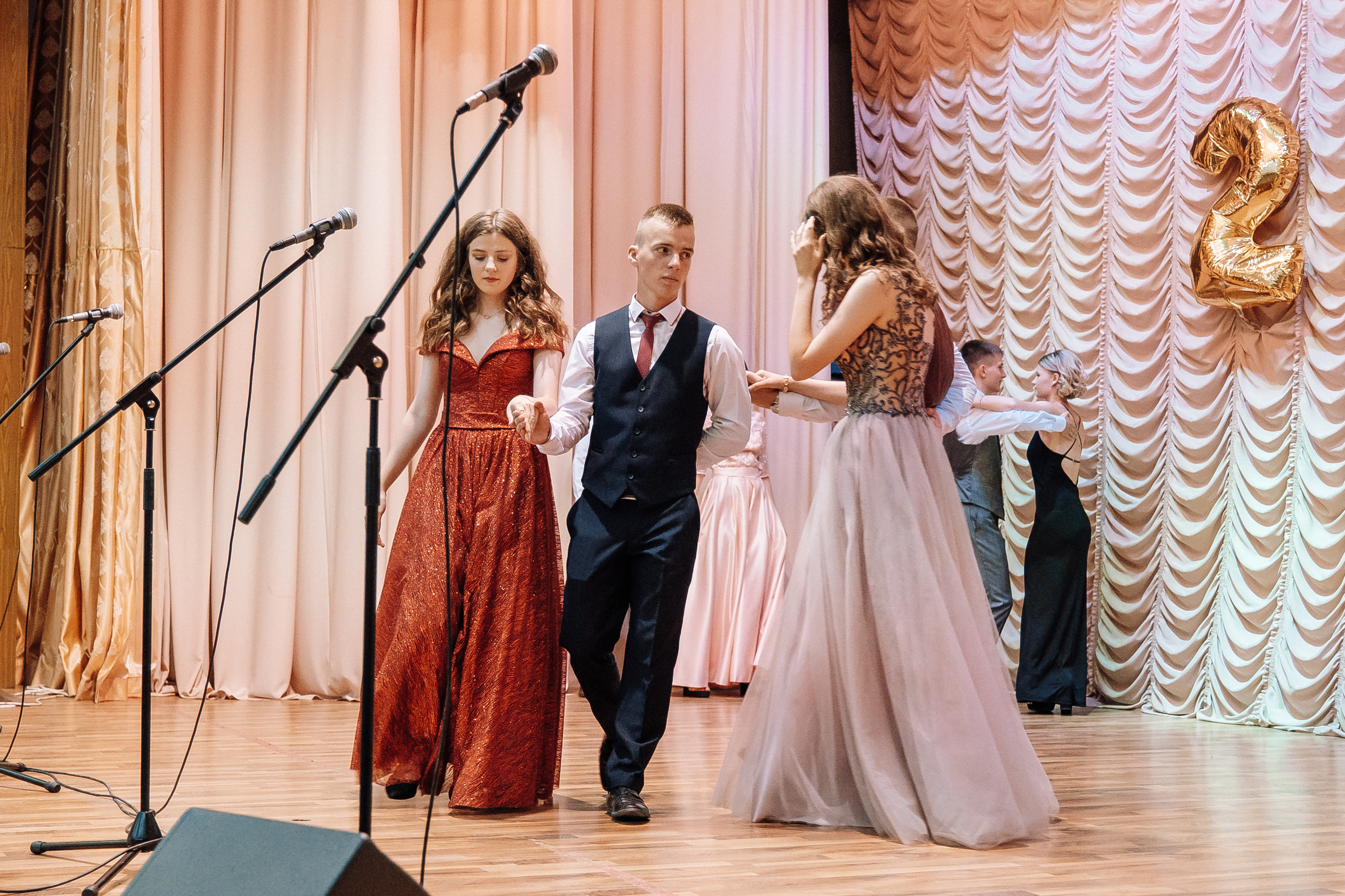 Выпускной школа номер 3. Хмельник. Ivan Skufinsky — wedding and family photographer in Vancouver