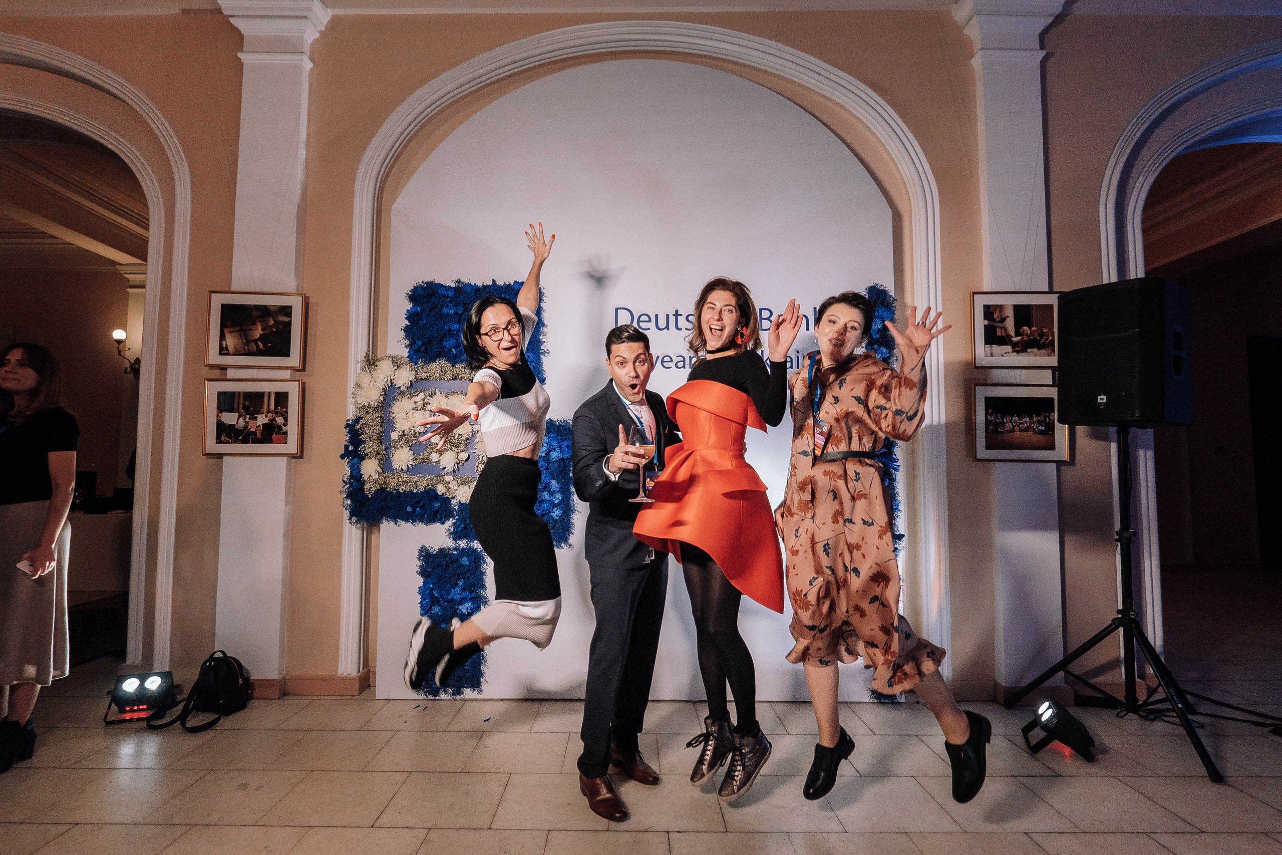 Deutsche Bank 10 years in Ukraine. Ivan Skufinsky — wedding and family photographer in Vancouver