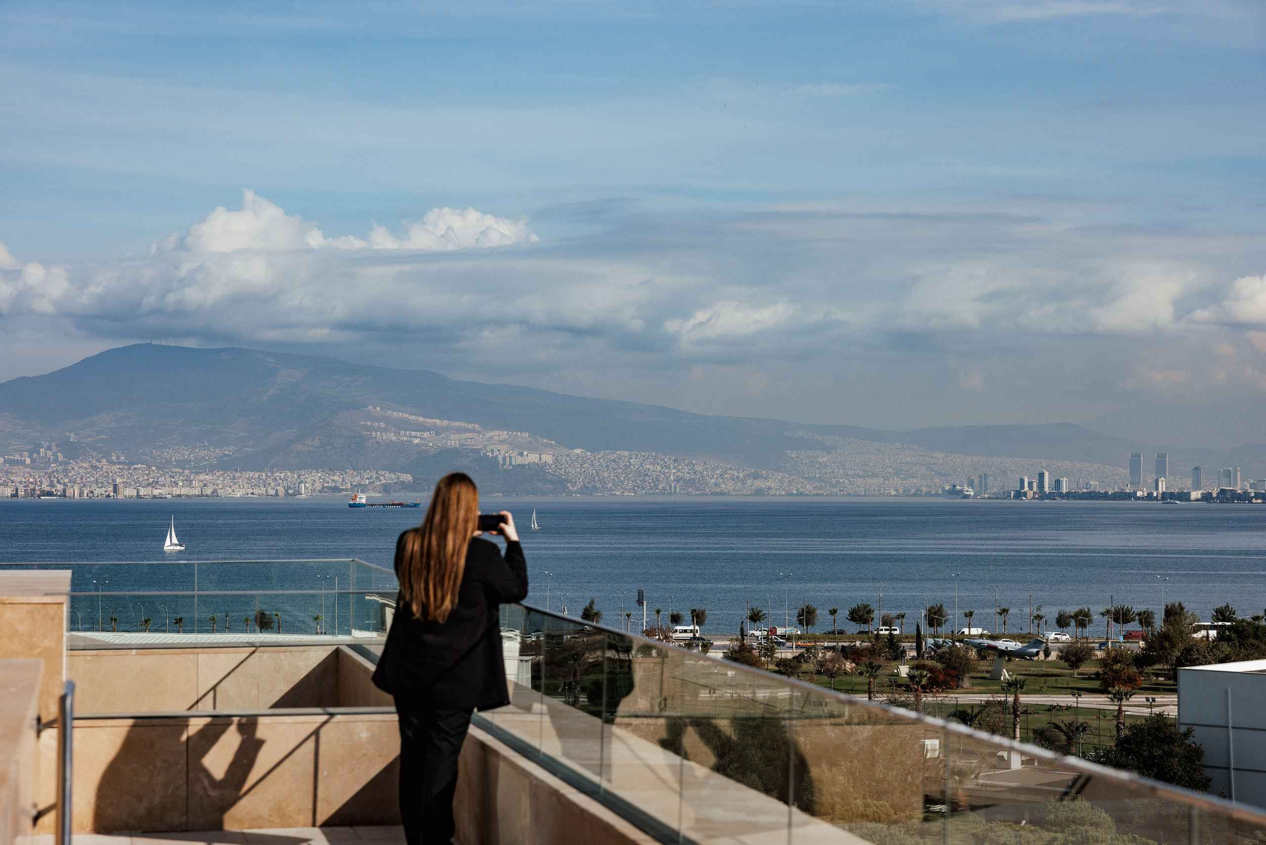 EXECUTIVE RETREAT Izmir Confidence Information Services. Ivan Skufinsky — wedding and family photographer in Vancouver