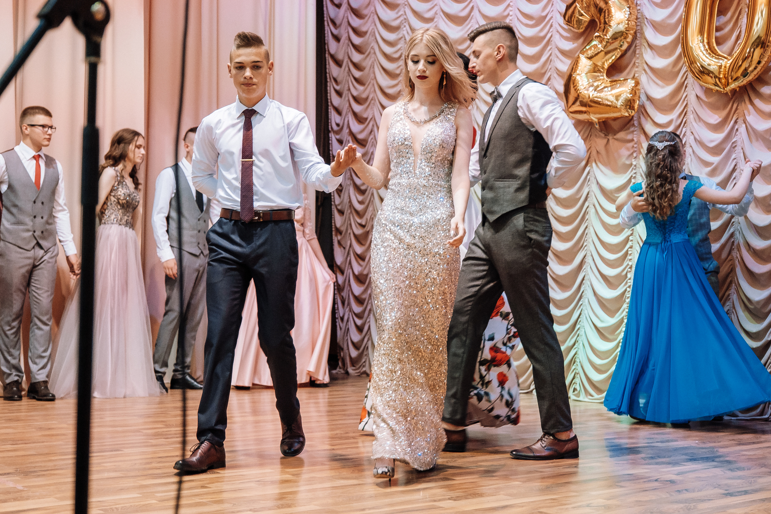 Выпускной школа номер 3. Хмельник. Ivan Skufinsky — wedding and family photographer in Vancouver