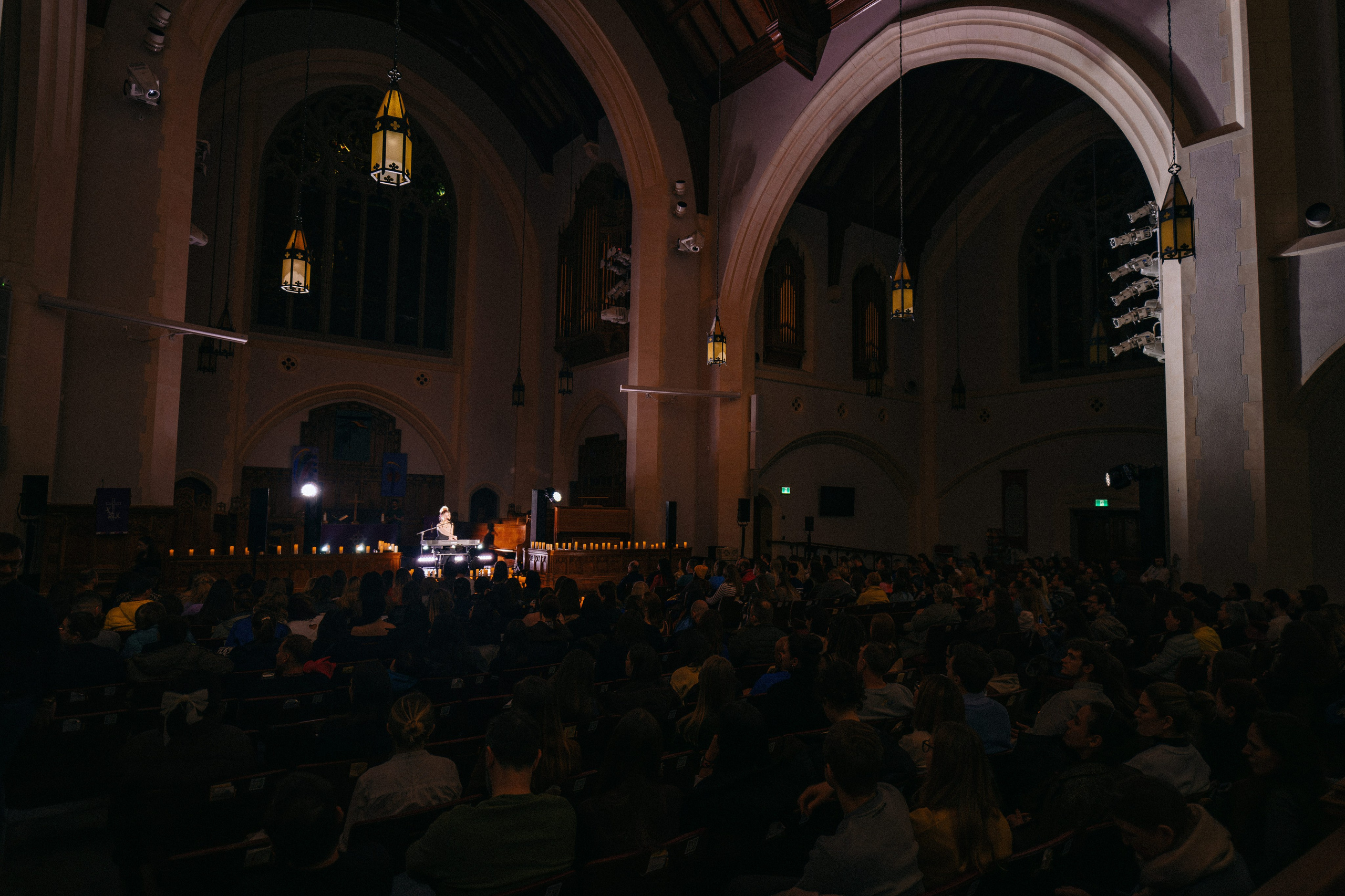 Live concert photography from Vivienne Mort in Vancouver 2025. Ivan Skufinsky — wedding and family photographer in Vancouver