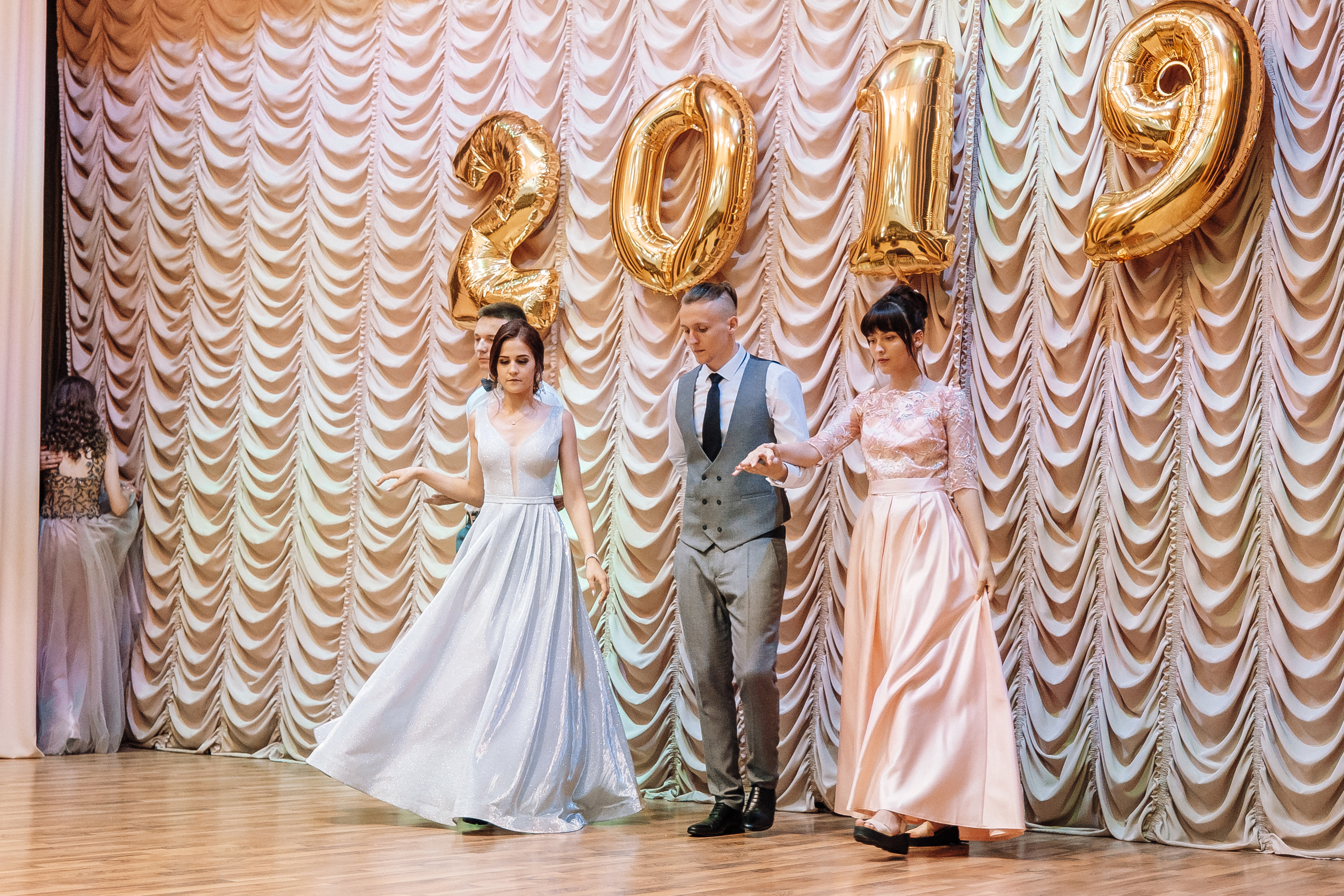 Выпускной школа номер 3. Хмельник. Ivan Skufinsky — wedding and family photographer in Vancouver