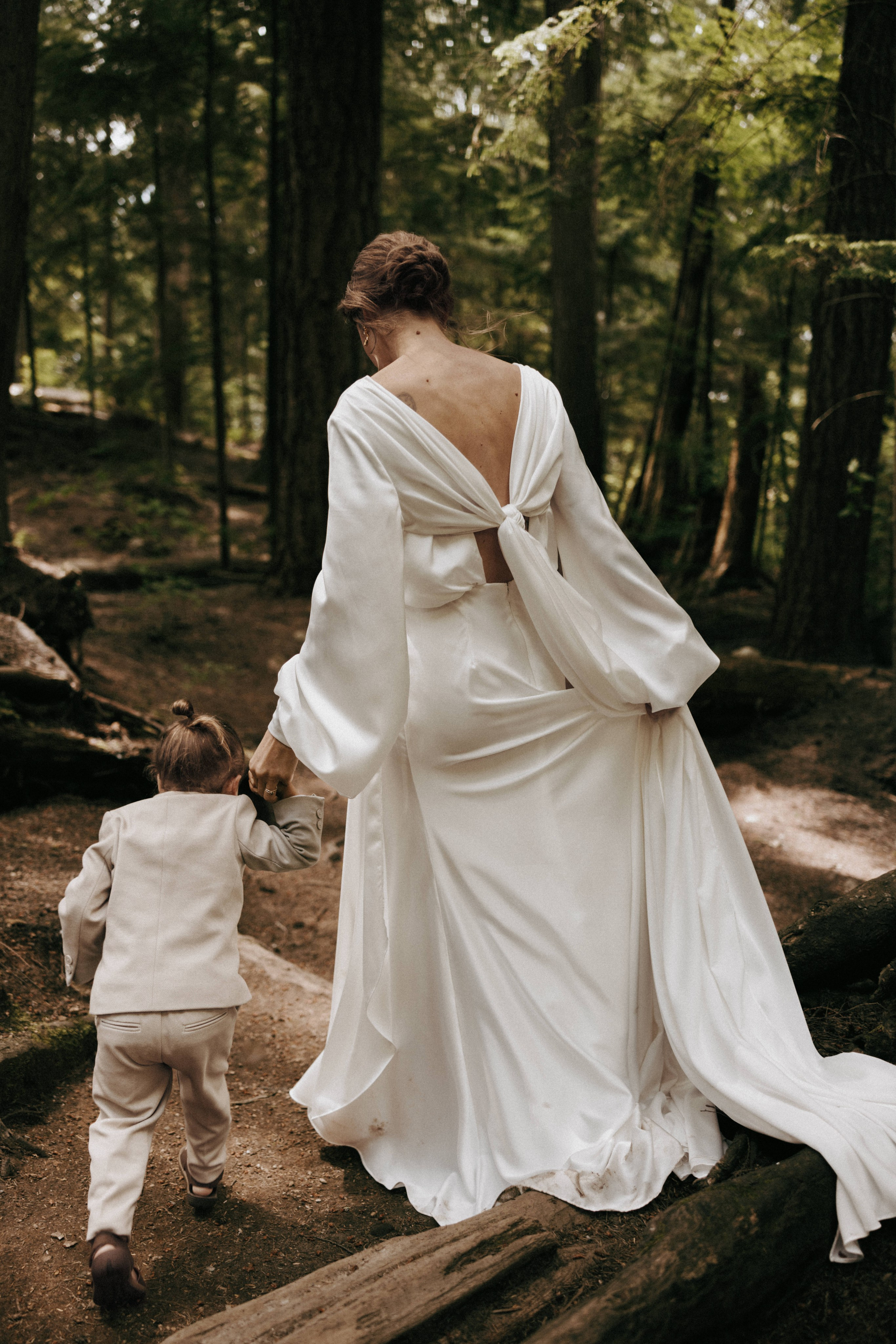 Michael & Caitlyn. Ivan Skufinsky — wedding and family photographer in Vancouver