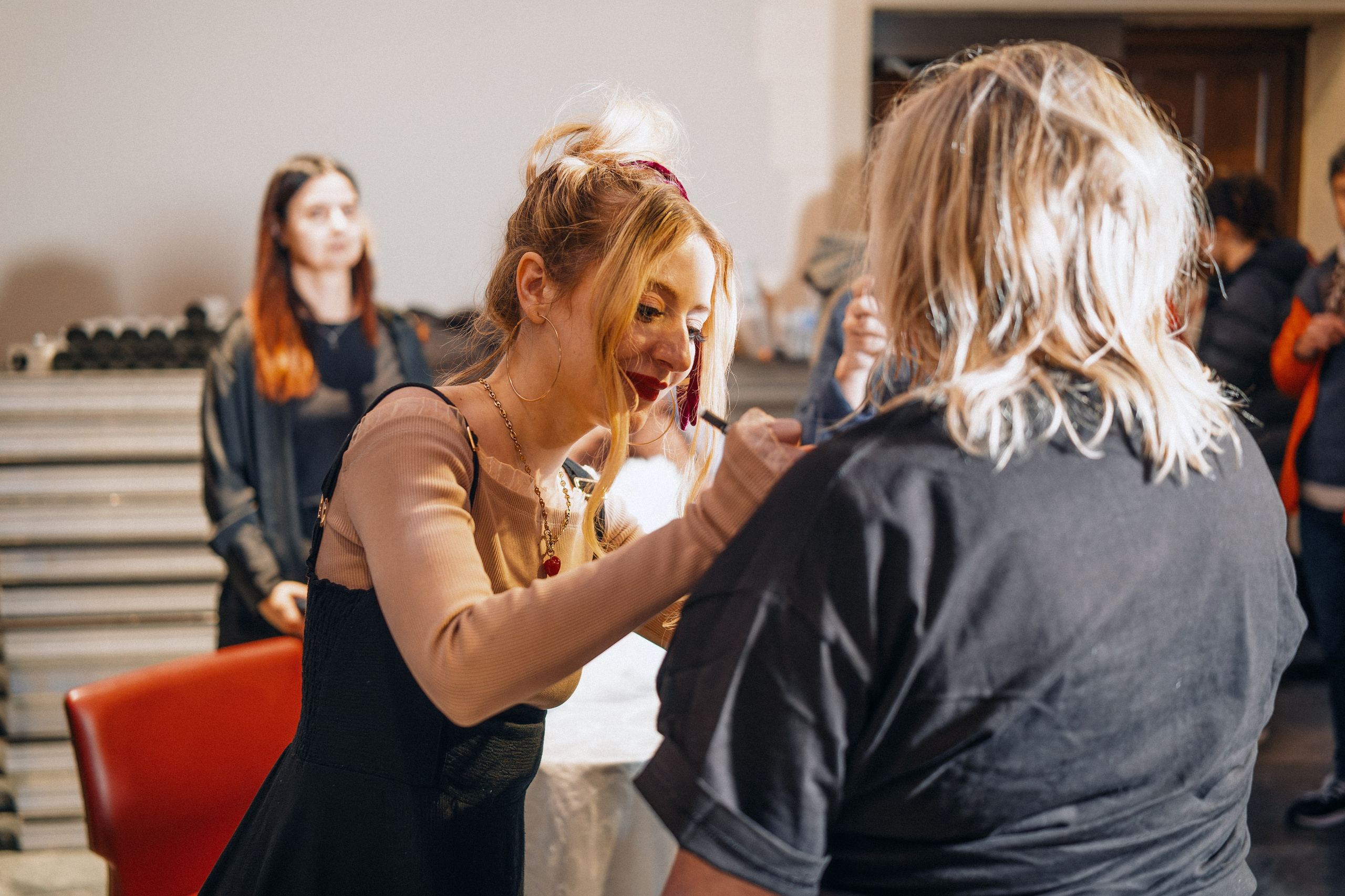 Live concert photography from Vivienne Mort in Vancouver 2025. Ivan Skufinsky — wedding and family photographer in Vancouver