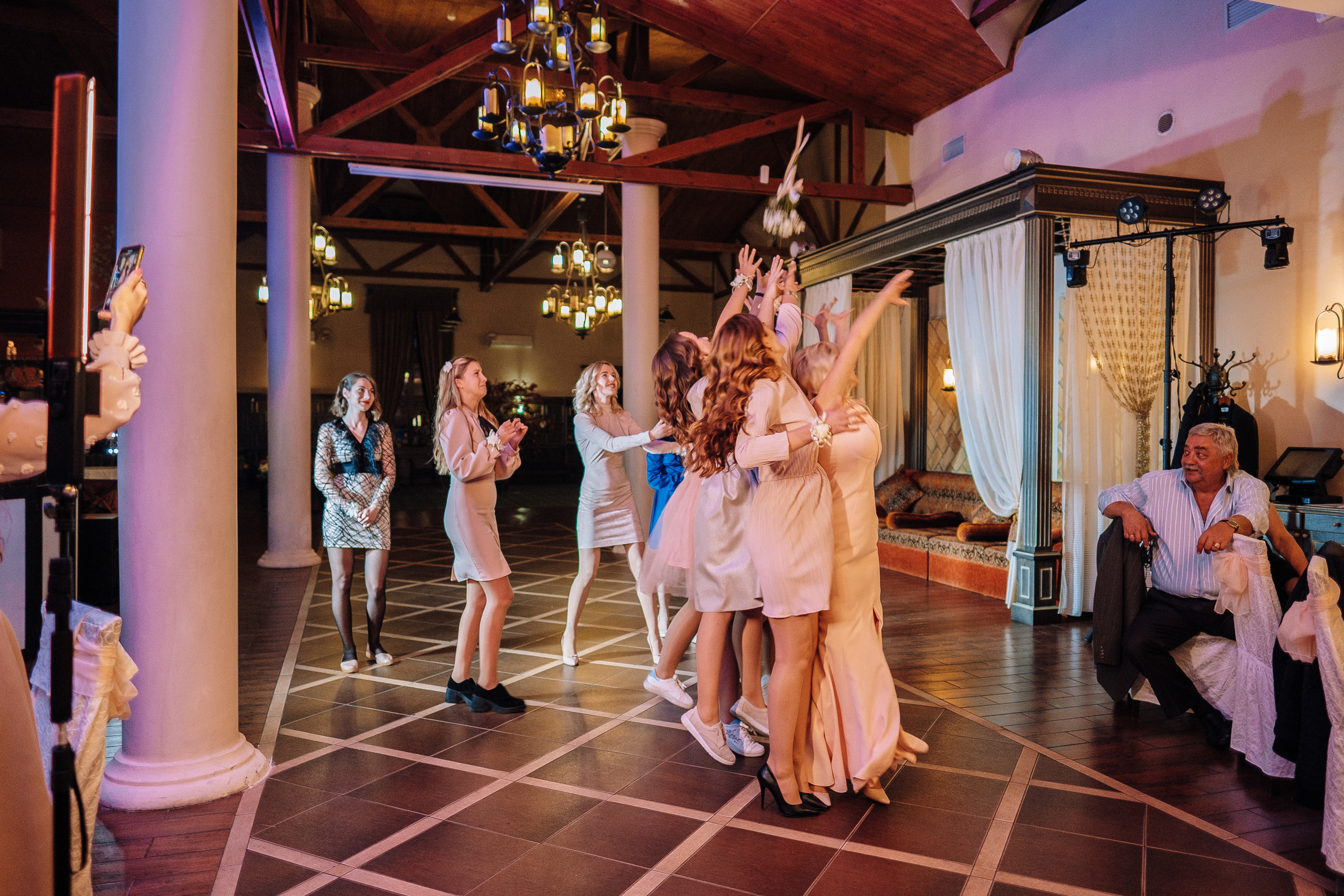 2019 19.10 WeddingStory Евгений+Юлия. Ivan Skufinsky — wedding and family photographer in Vancouver
