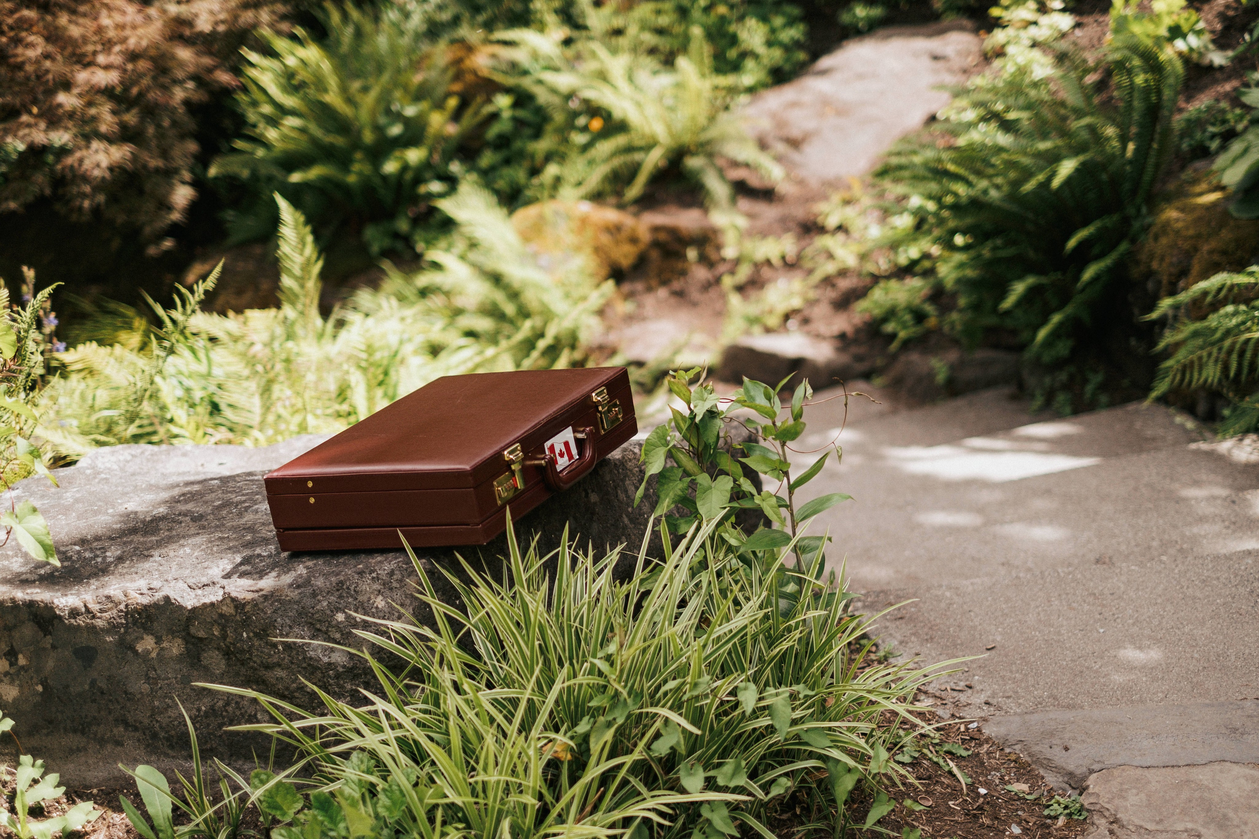 Sky-High Love: Stunning Vancouver Mountain Wedding Shoot by Helicopter. Ivan Skufinsky — wedding and family photographer in Vancouver