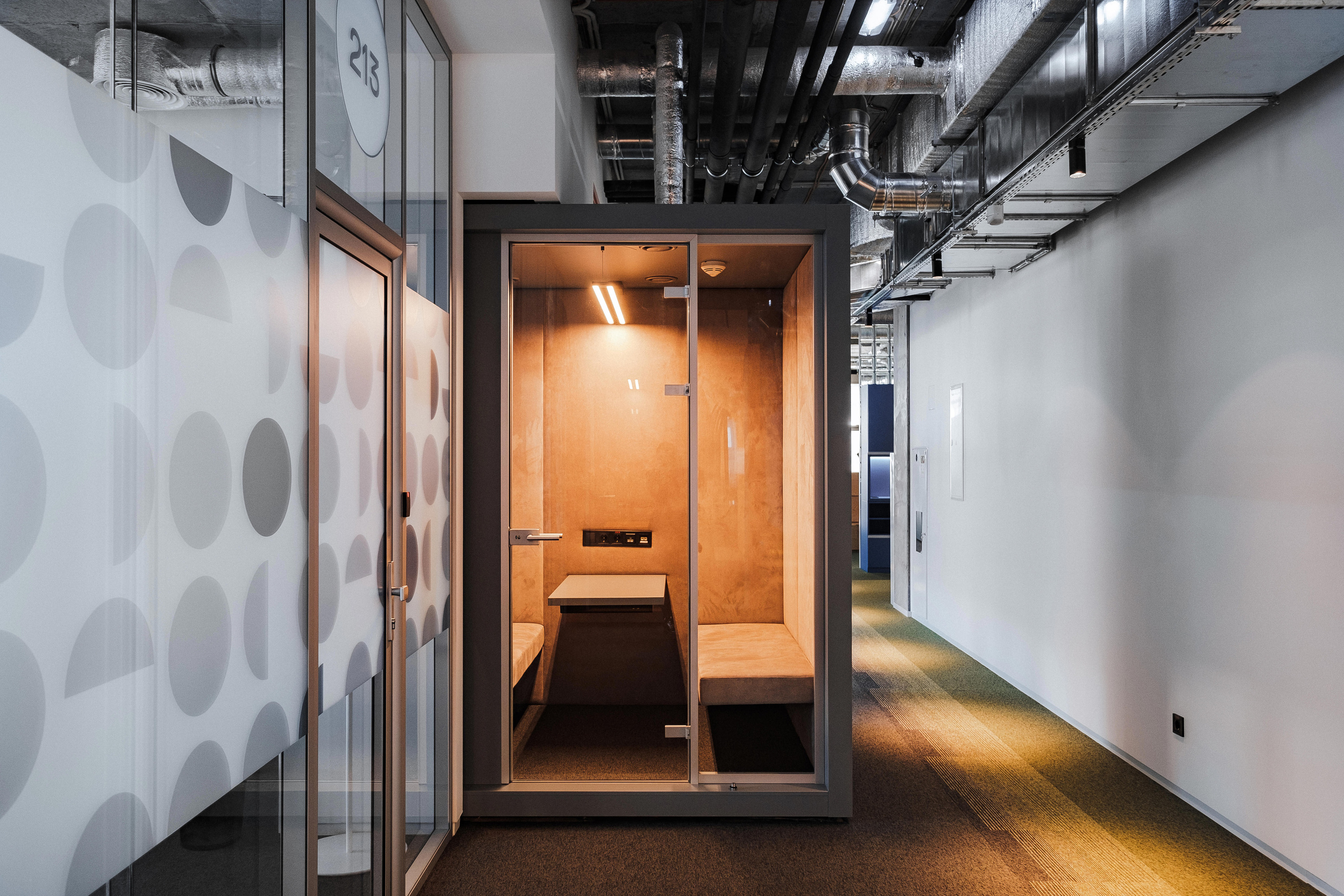 UNIT SYTI B10. Ivan Skufinsky — wedding and family photographer in Vancouver