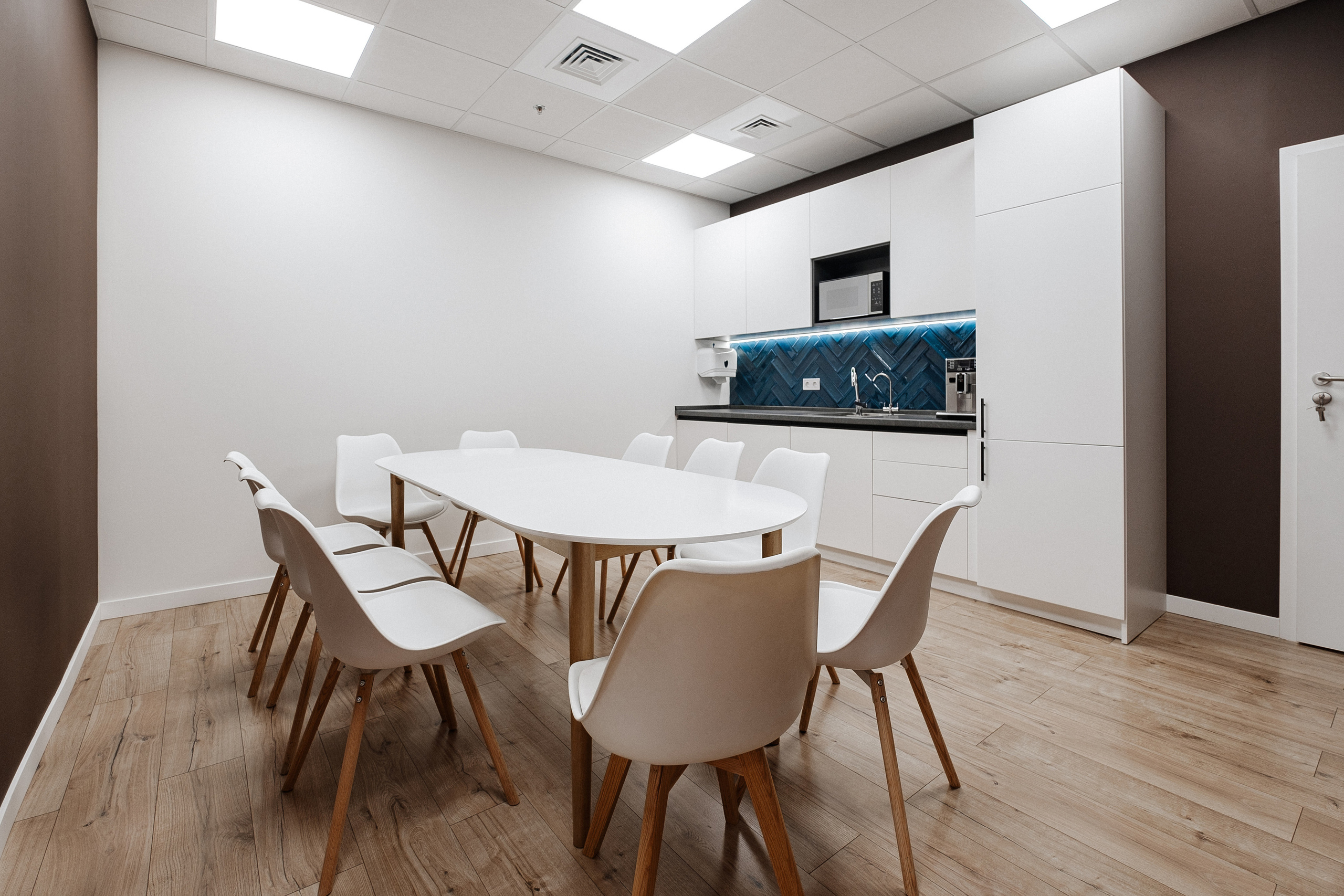 Interior photography and videography in Vancouver, BC, Richmond. Ivan Skufinsky — wedding and family photographer in Vancouver