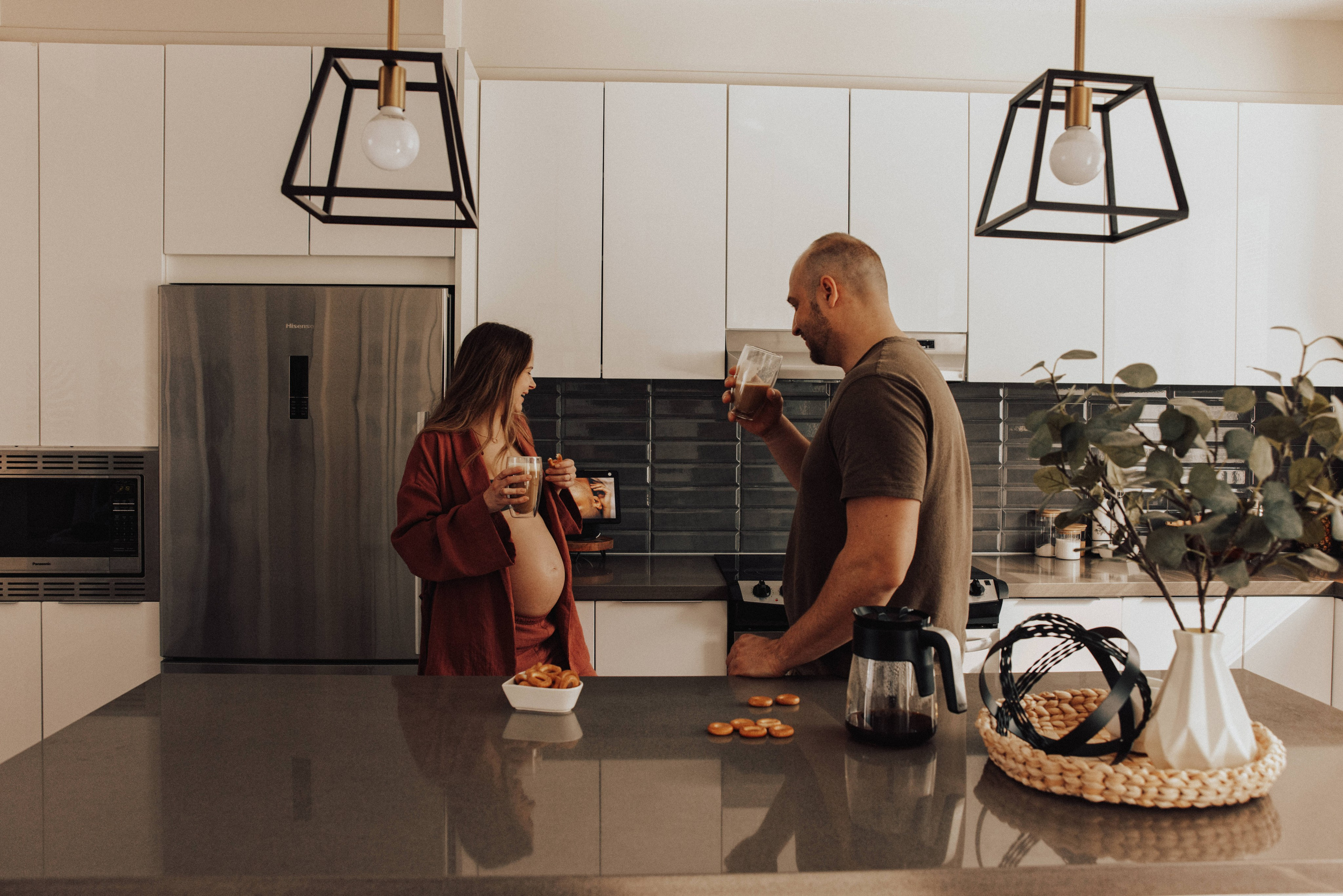 Pregnancy Home Story Vancouver. Ivan Skufinsky — wedding and family photographer in Vancouver