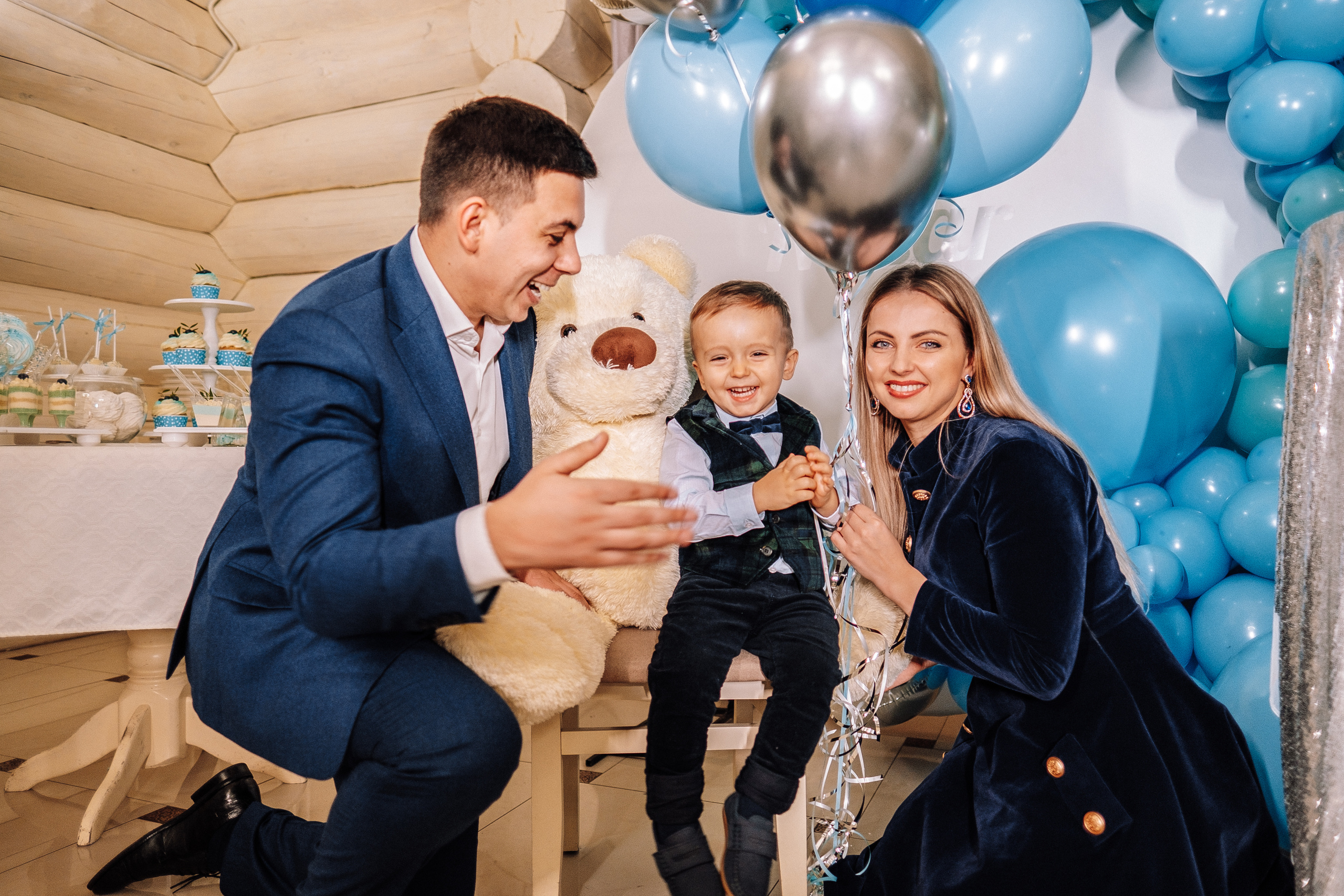 Версаль 30.11.2019. Ivan Skufinsky — wedding and family photographer in Vancouver