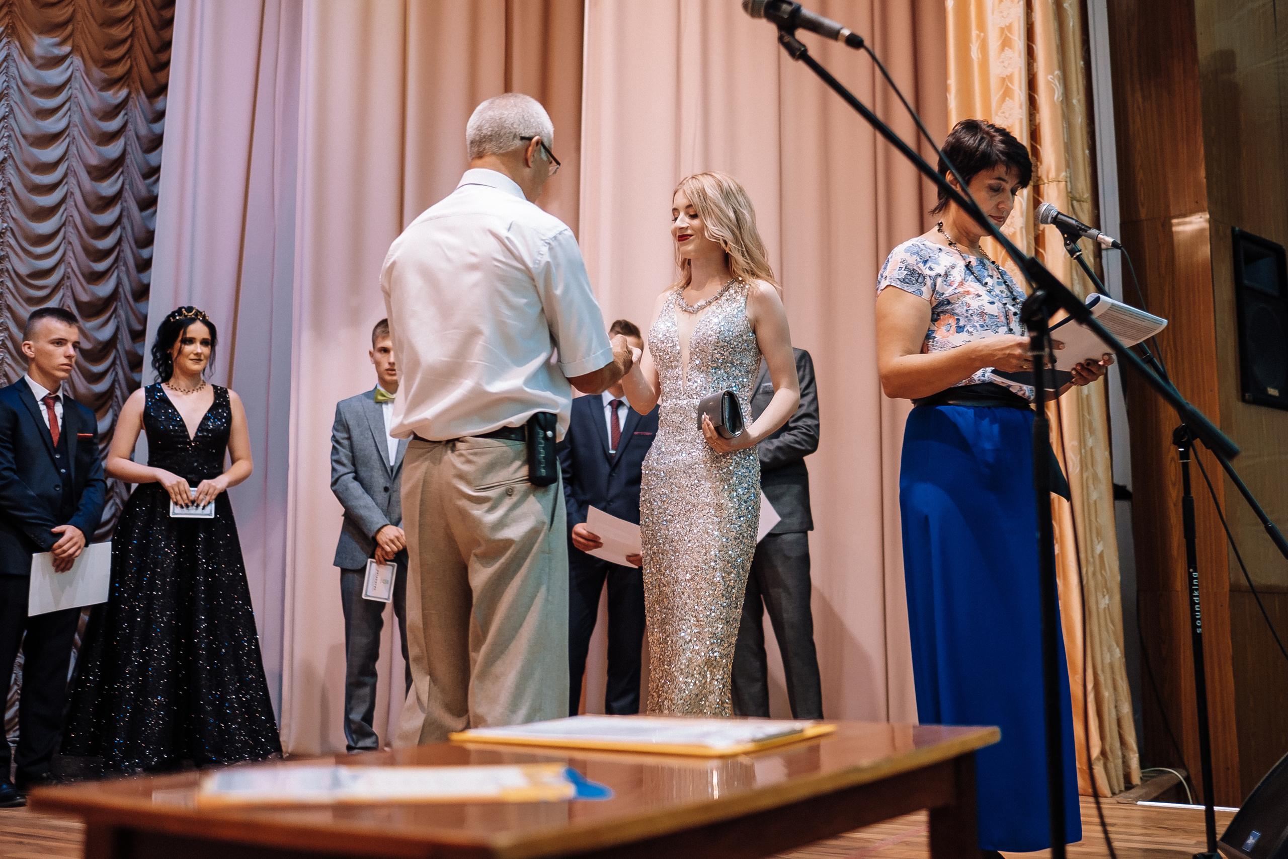 Выпускной школа номер 3. Хмельник. Ivan Skufinsky — wedding and family photographer in Vancouver