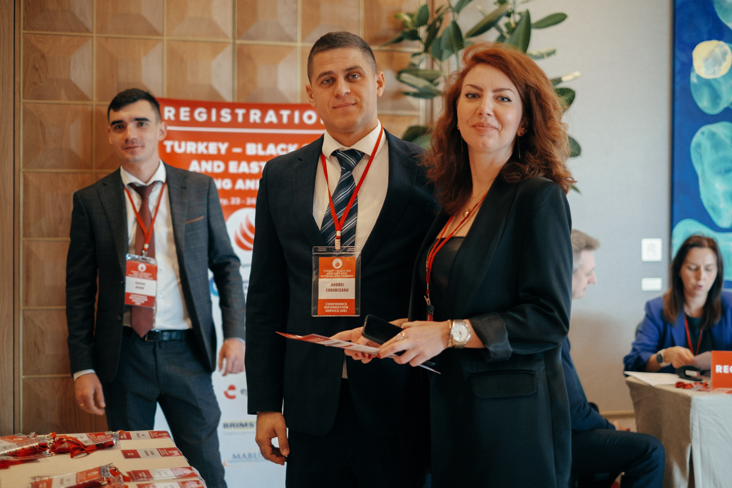 EXECUTIVE RETREAT Izmir Confidence Information Services. Ivan Skufinsky — wedding and family photographer in Vancouver