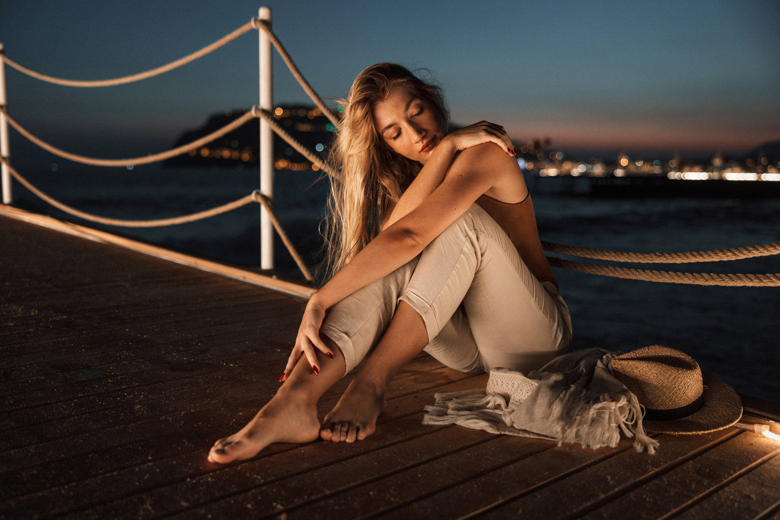 Masha Zhuuuk. Sunset Sea. Ivan Skufinsky — wedding and family photographer in Vancouver