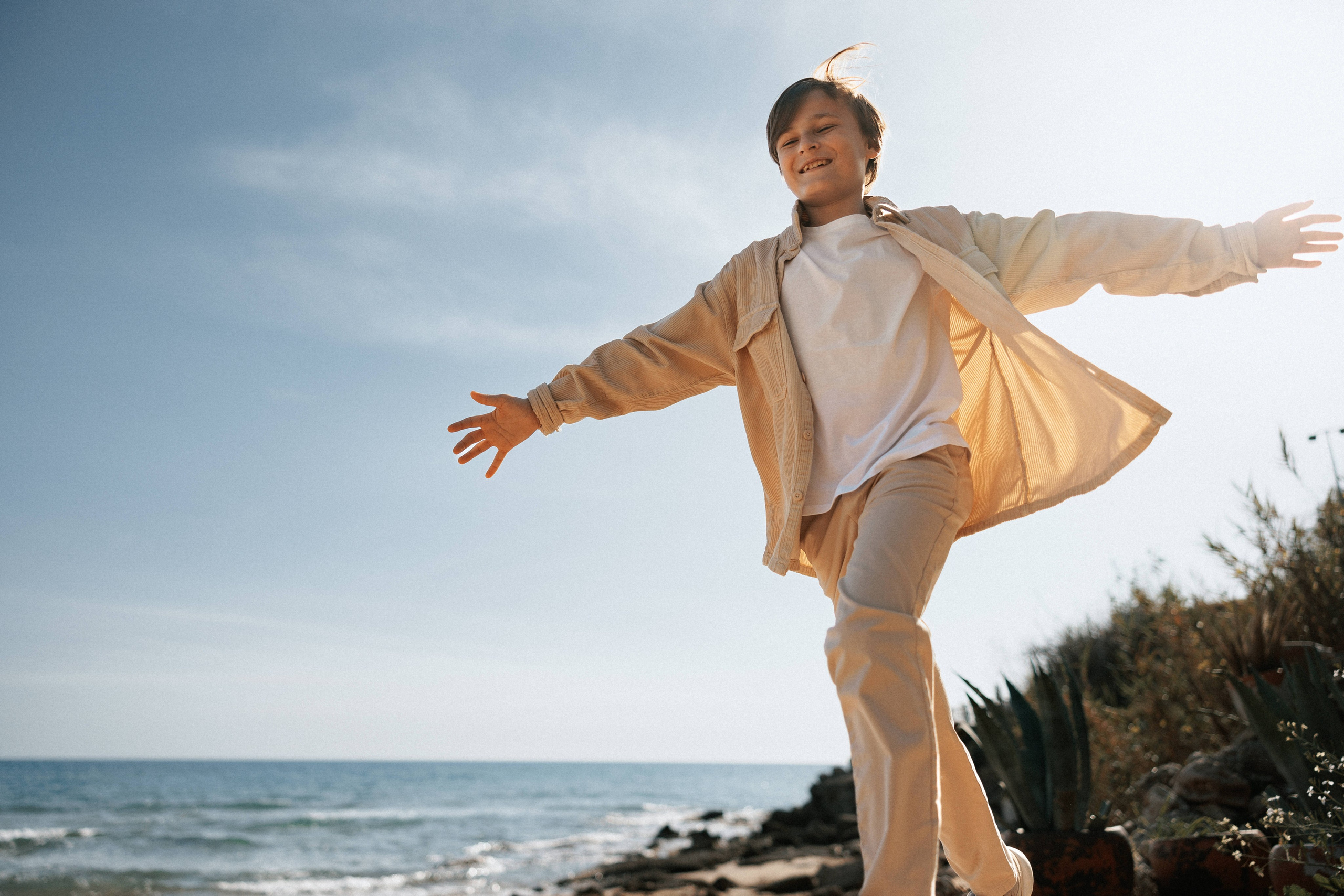 Family photo session on the beach in Vancouver BC Сanada. Twins. Ivan Skufinsky — wedding and family photographer in Vancouver
