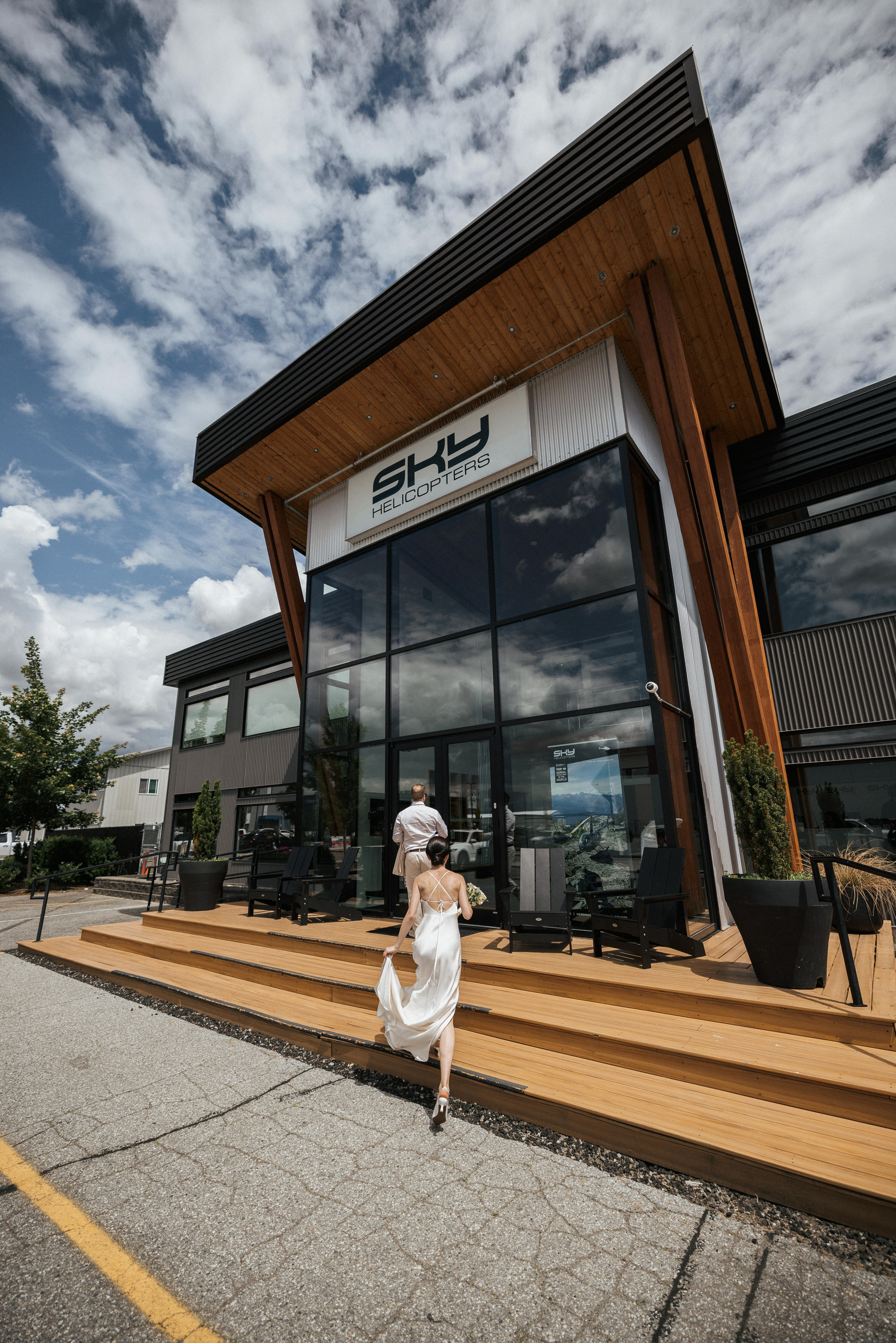 Sky-High Love: Stunning Vancouver Mountain Wedding Shoot by Helicopter. Ivan Skufinsky — wedding and family photographer in Vancouver