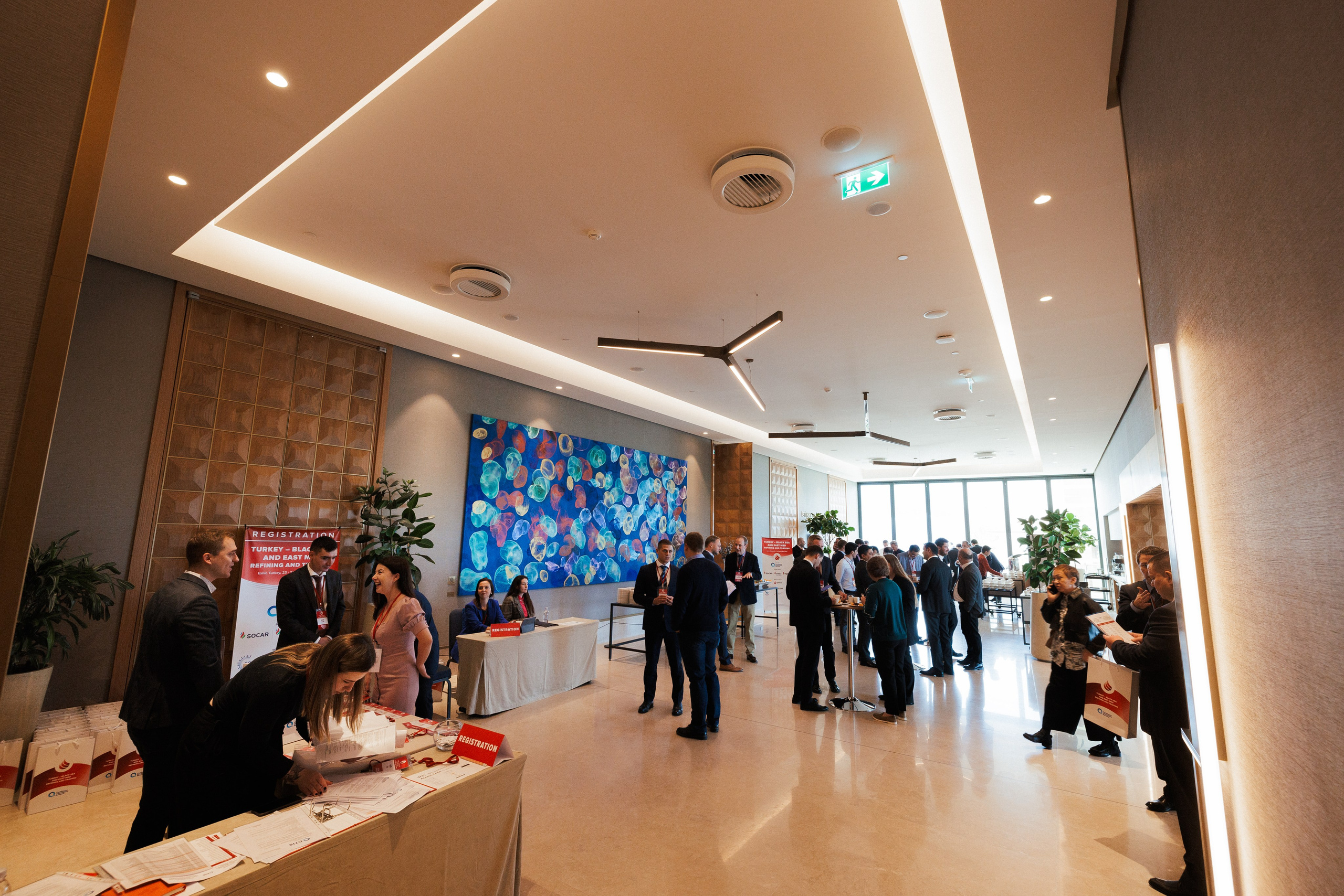 EXECUTIVE RETREAT Izmir Confidence Information Services. Ivan Skufinsky — wedding and family photographer in Vancouver